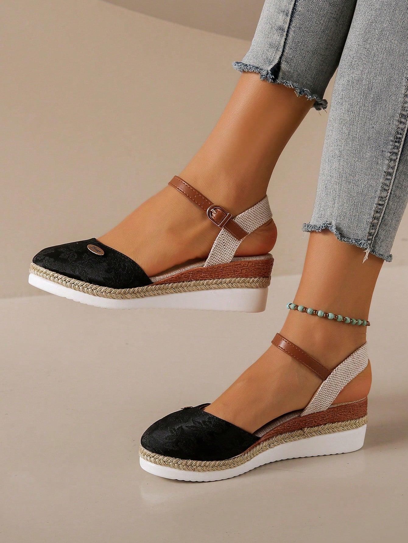 Women Summer New Casual Comfortable Platform Wedge Sandals Closed Toe Buckle Slides