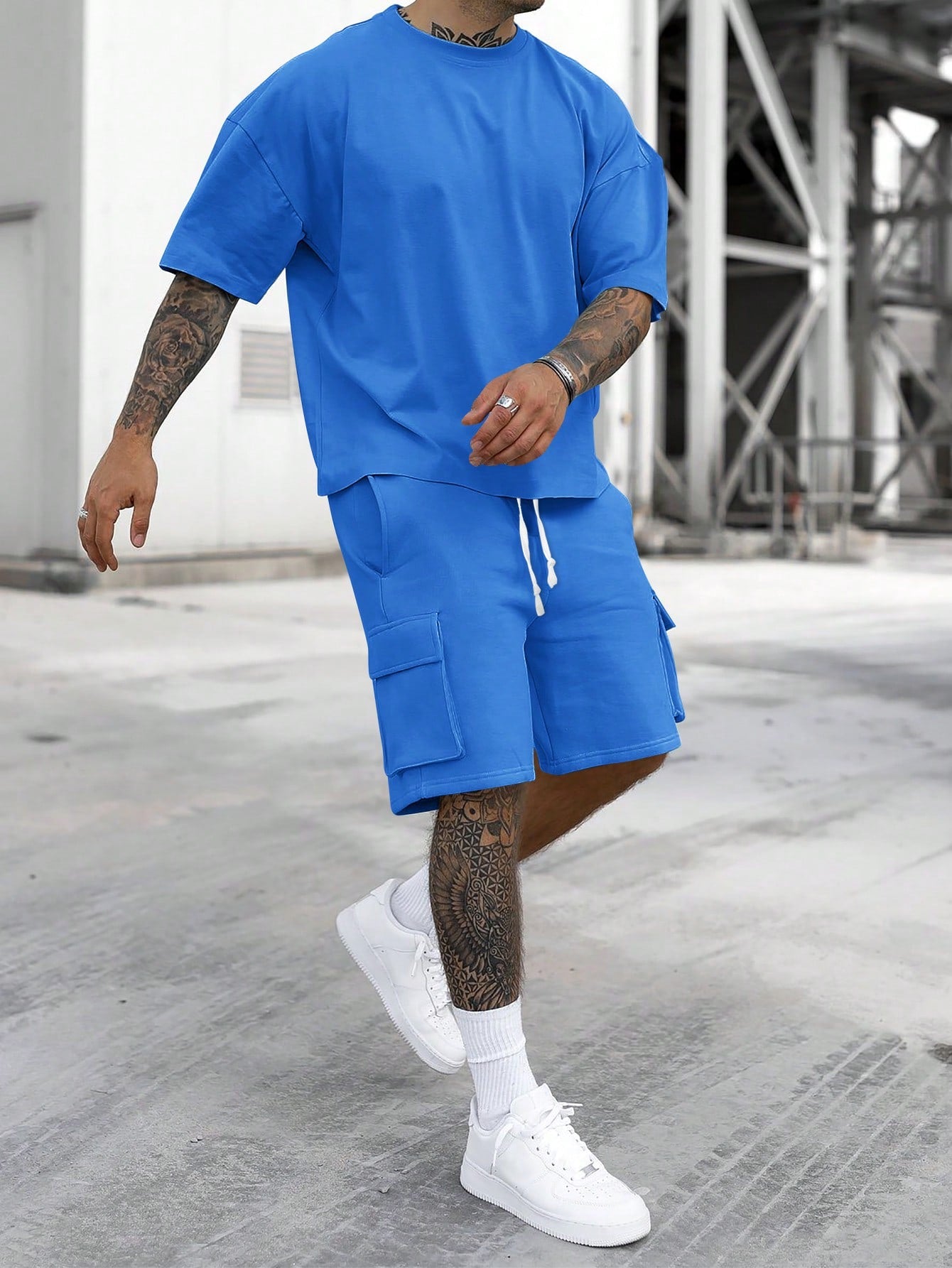 Men's Solid Color Short Sleeve Round Neck T-Shirt And Drawstring Waist Shorts 2pcs/Set