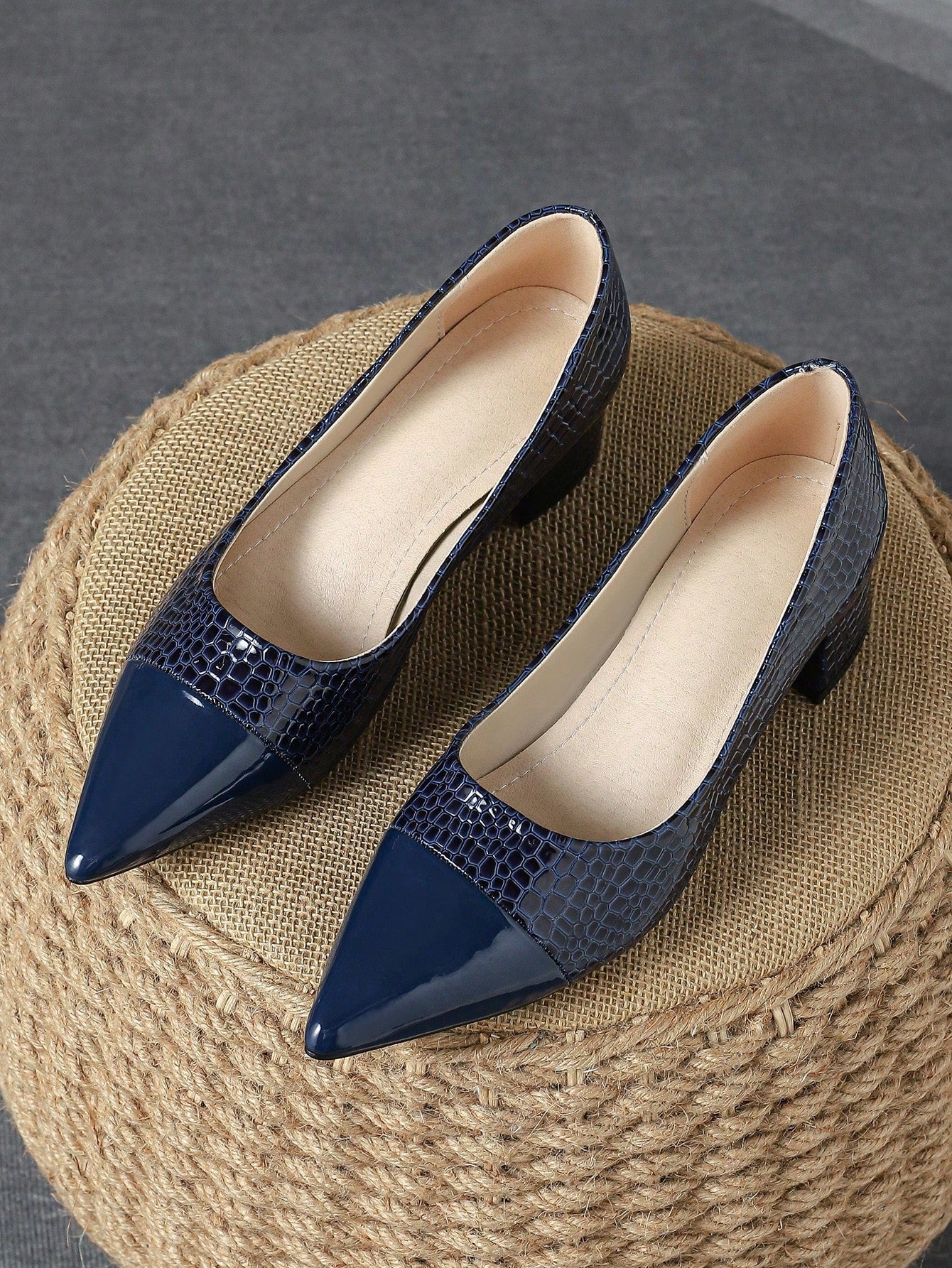 Women's Pointed Toe Red Stone Pattern 4cm Heels, Thick Green Pumps, Autumn Navy Blue Shallow Mouth High-End Casual Shoes