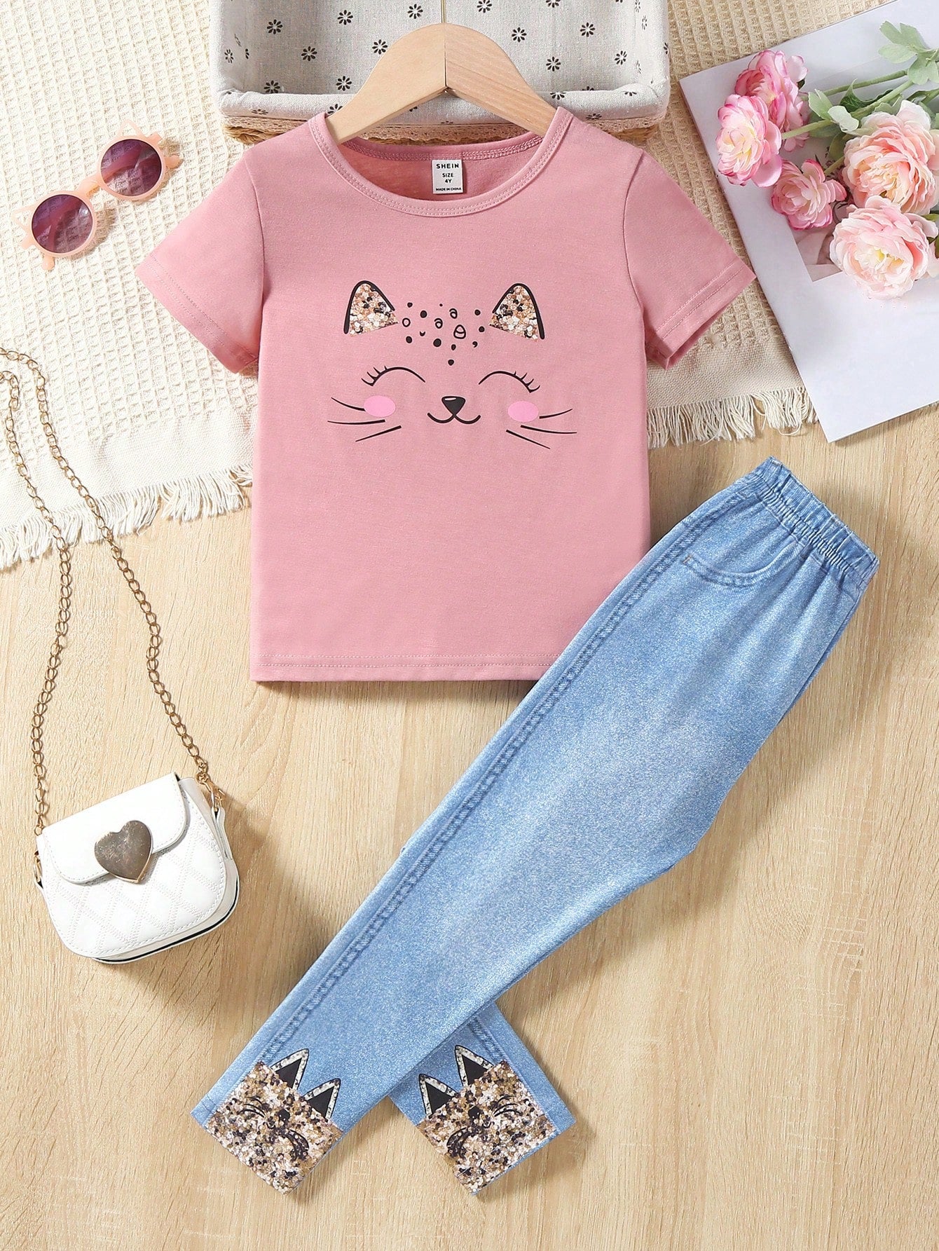 Young Girl Cute Cat Smiling Face Print T-Shirt And Jeans With Beads Decoration Pants Set For Casual, Sport And Daily Wear In Summer