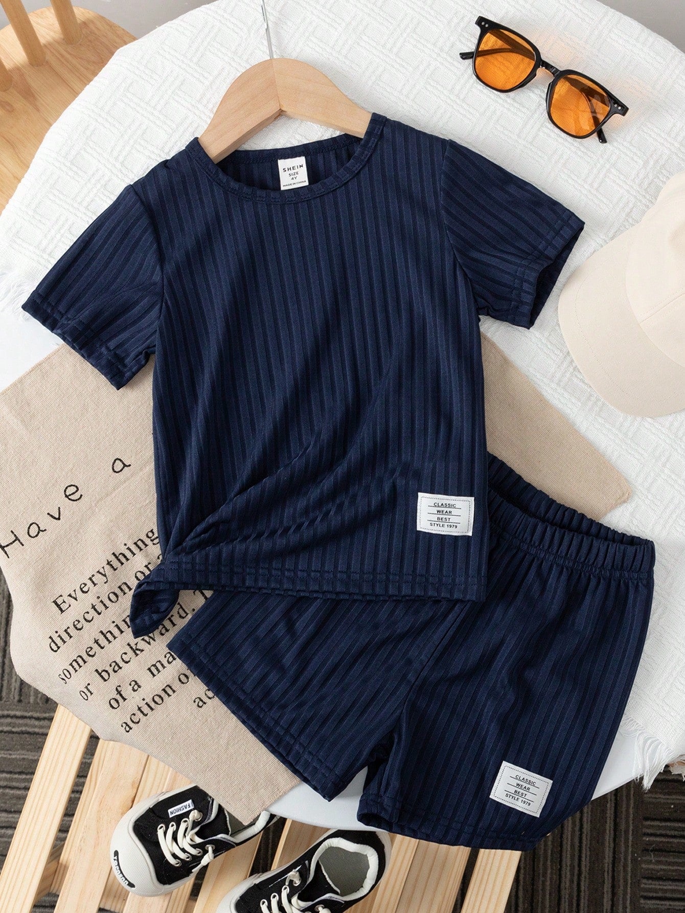 男の子用リブ付き半袖Tシャツとショーツセット