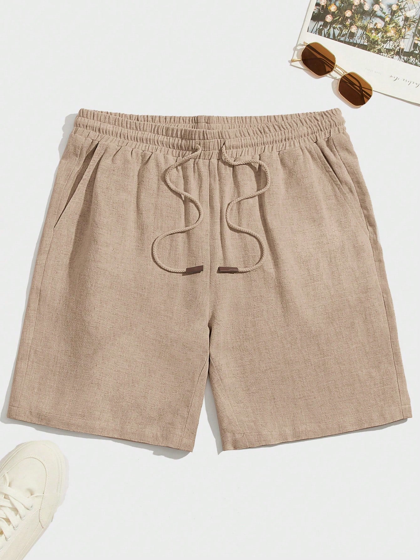 Loose Men Drawstring Waist Shorts