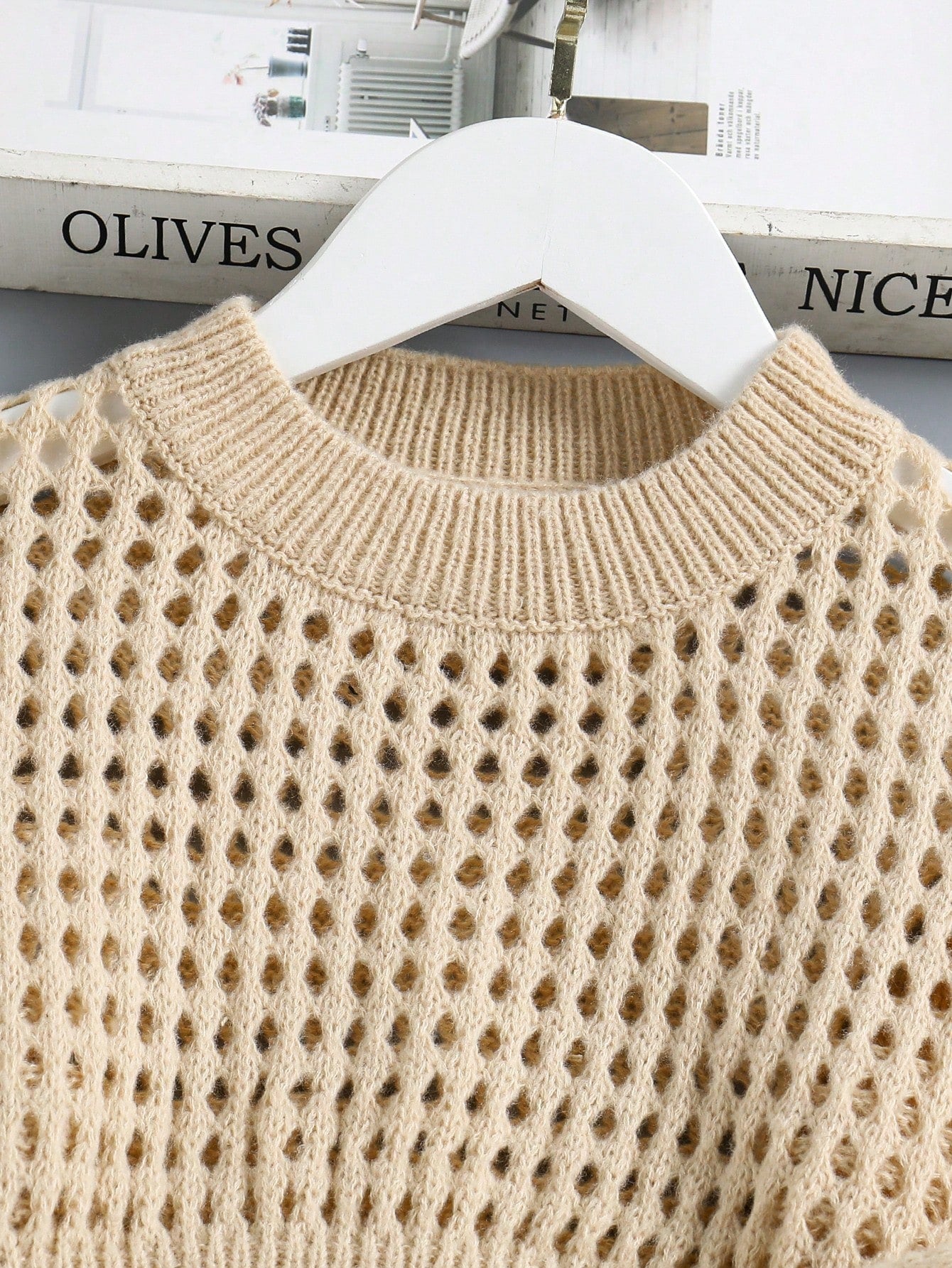 Tween Girl Trendy Hollow Design Sweater And Knitted Tank Top Spring/Summer Set