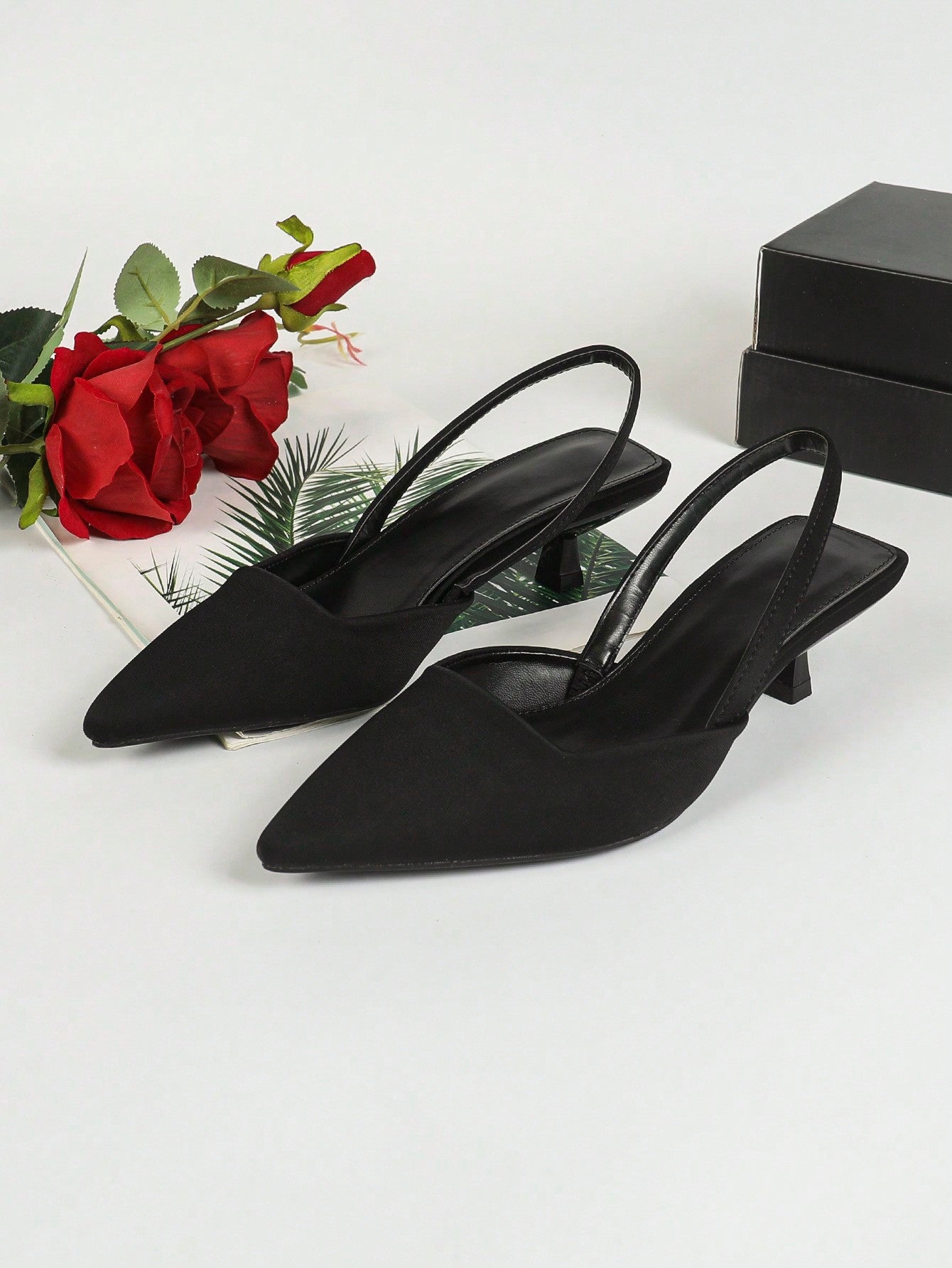 Women Bow Decor Point Toe Pyramid Heeled Pumps, Fashion Black Lycra Slingback Pumps