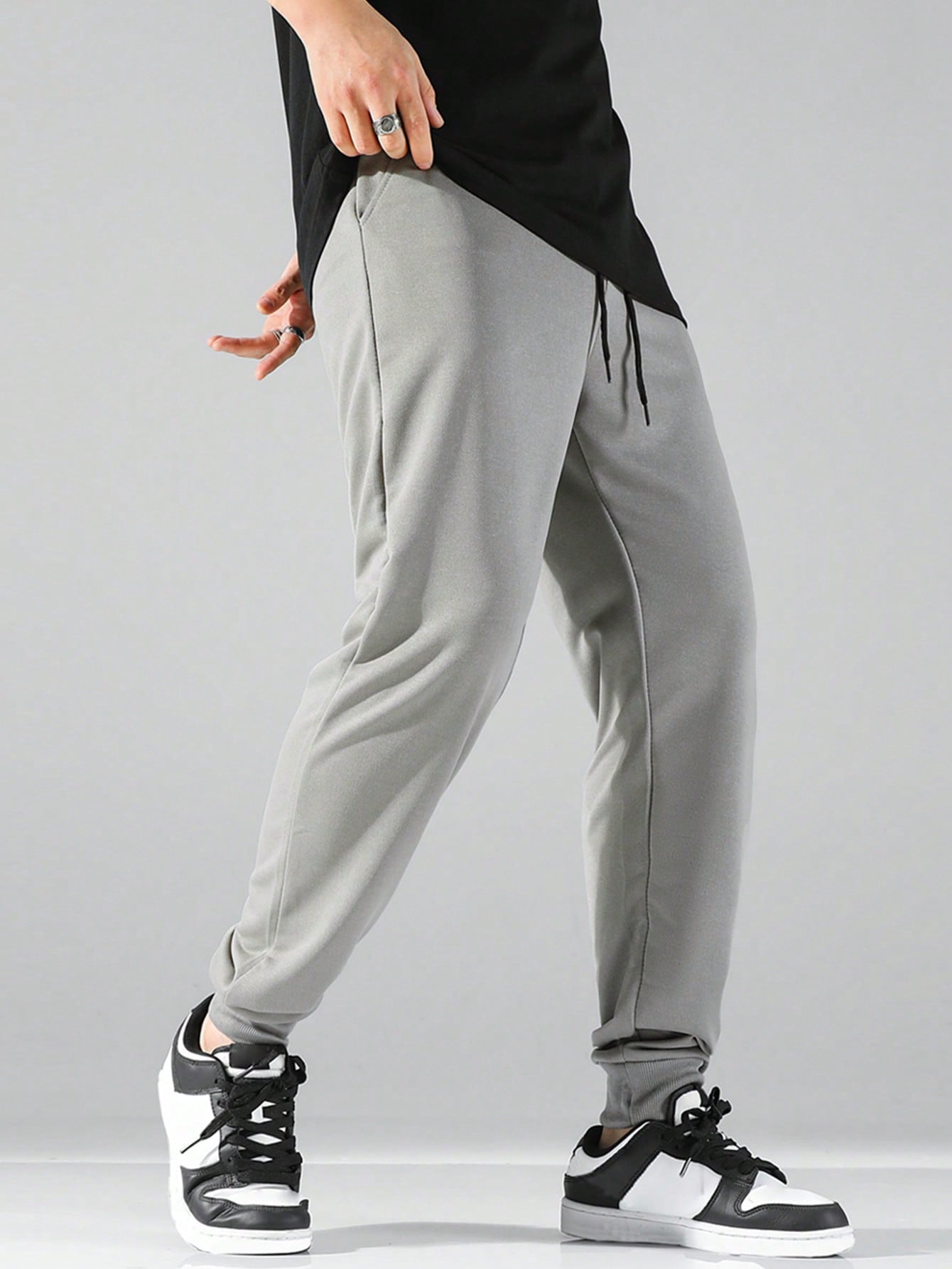 Men Drawstring Waist Slant Pocket Sweatpants