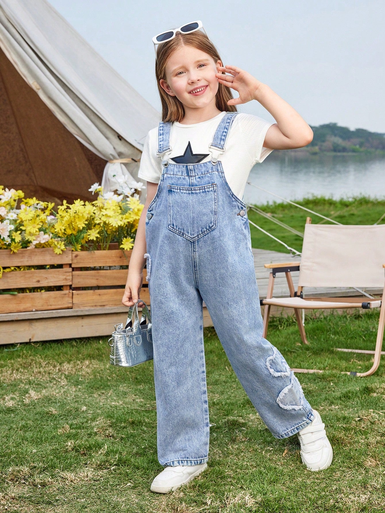 Young Girls' Denim Overalls And Jumpsuits, Washed Casual Fashion With Heart-Shaped Patch Embroidery