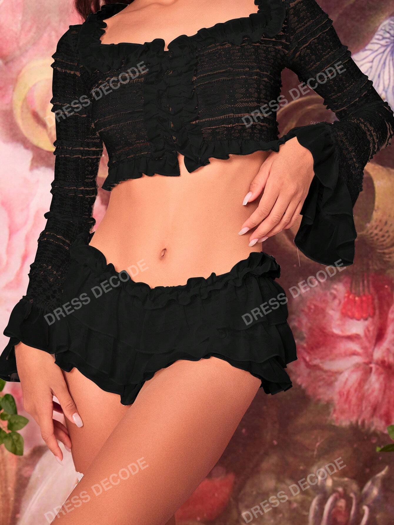 Lace Splicing Ruffle Hem Mini Low Waist Skort