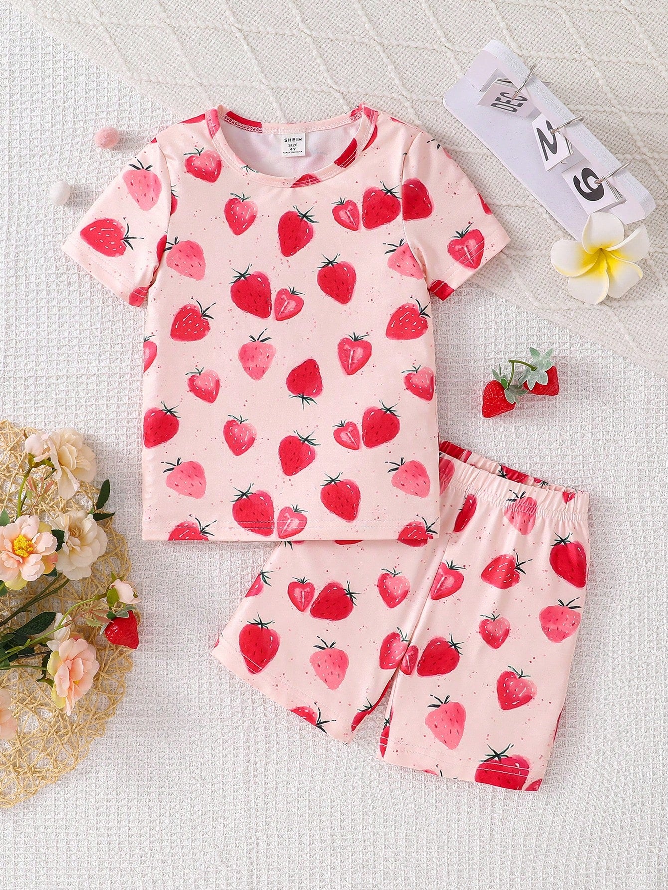 Young Girls' Cute Strawberry Printed Short Sleeve Top And Shorts Lounge Wear PJ Set