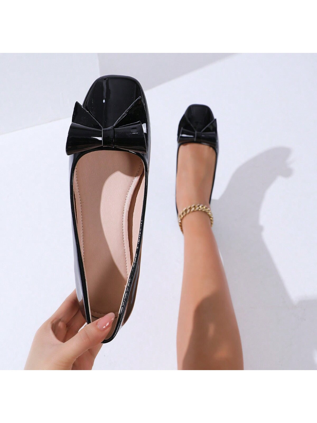 New Arrival Women Fashionable And Comfortable Patent Leather Bowknot Breathable Low Cut Shoes For Four Seasons Abroad