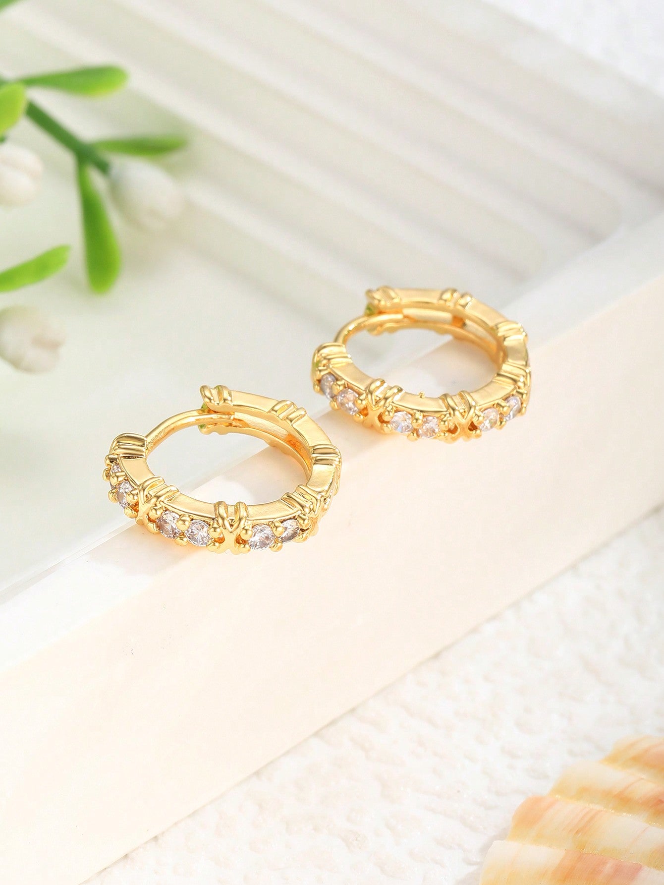 1pair Exquisite Fashion Cubic Zirconia Decor Hoop Earrings For Kids Trendy Party Jewelry For Children Birthday Gift