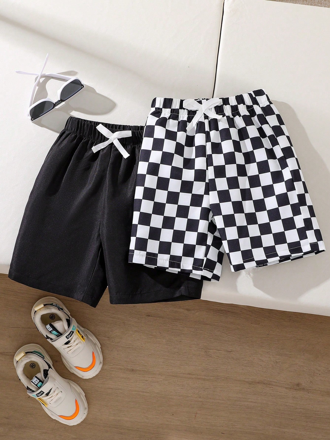 Young Boy 2pcs Comfortable And Breathable Black And White Colored Shorts For Casual Daily Wear, Ideal For Summer