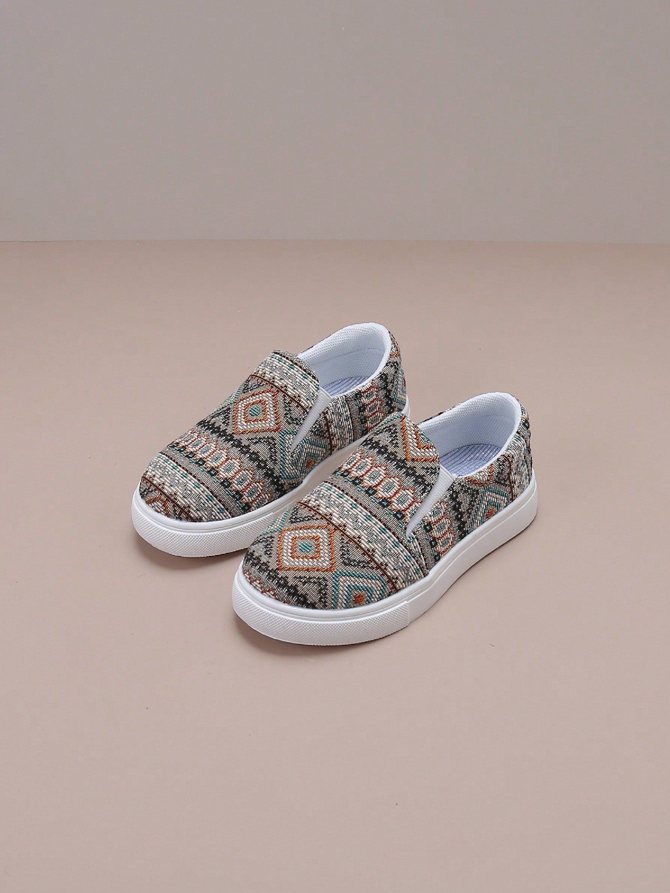 Children's Sport Shoes Slip-On Canvas Sneakers, Brown, Girls' Casual Shoes