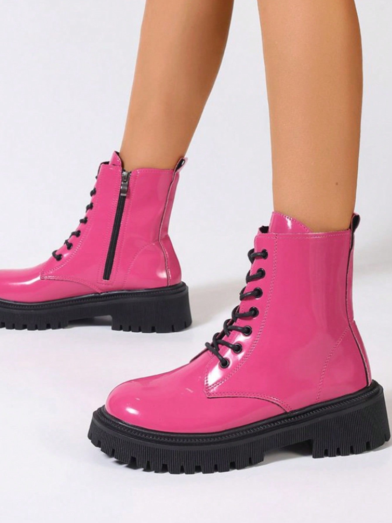 J-Fashion Women Fashionable Casual All-Match Y2K Style Short Boots With Straps, Suitable For All Seasons