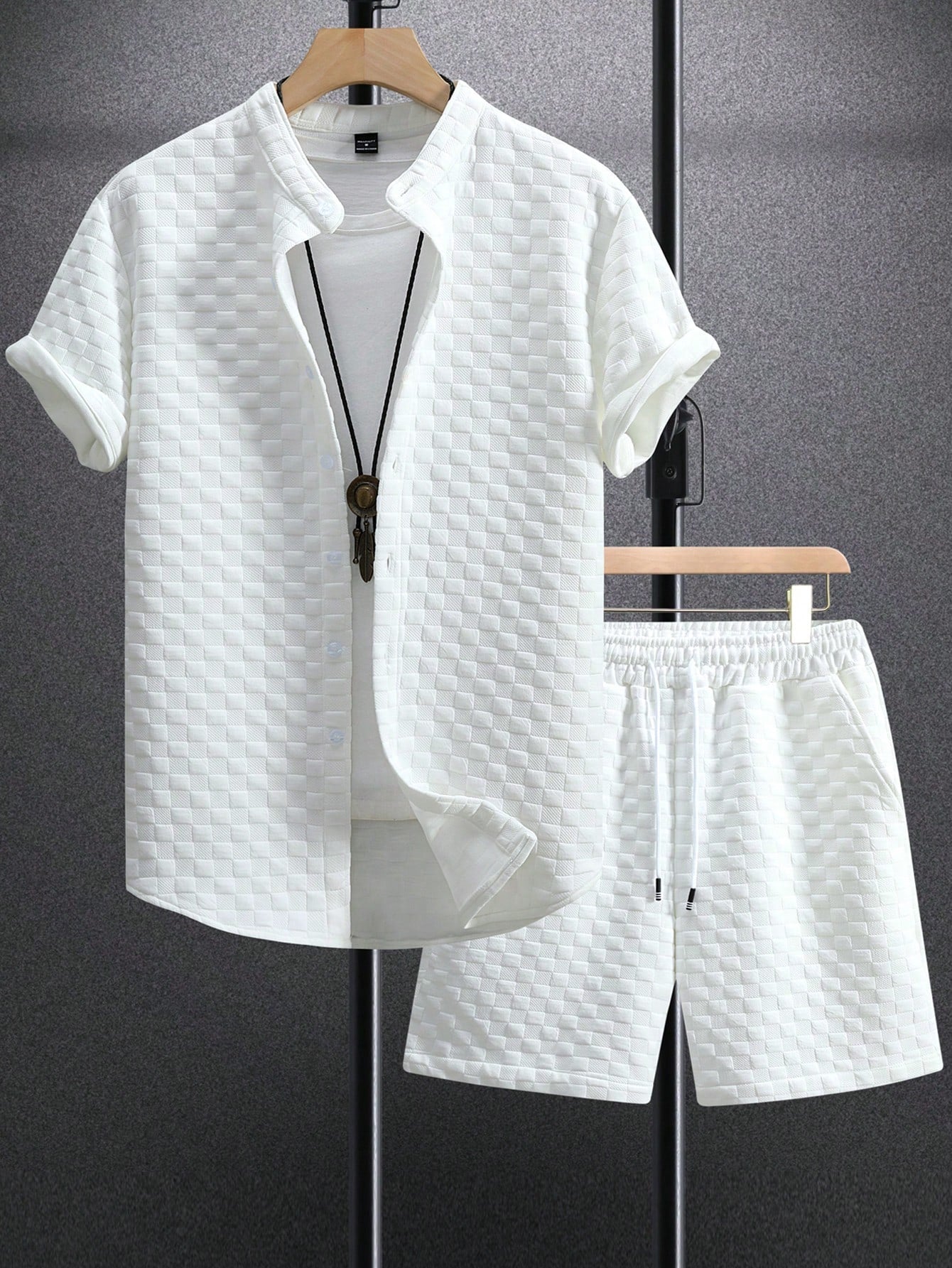 Men's Solid Color Textured Short Sleeve Shirt And Shorts Set For Spring And Summer