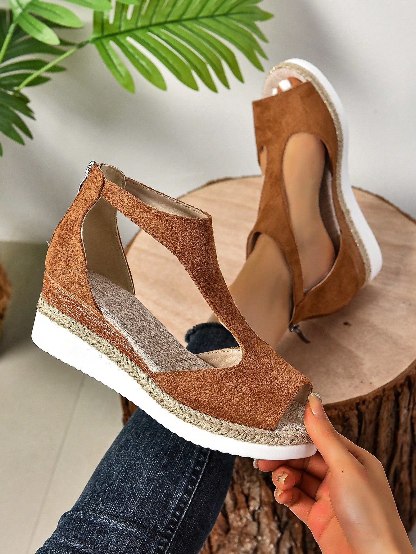 Women's Plus Size Suede-Like Back-Zip Roman Style Retro Fashion Lightweight Wedge Heel Sandals