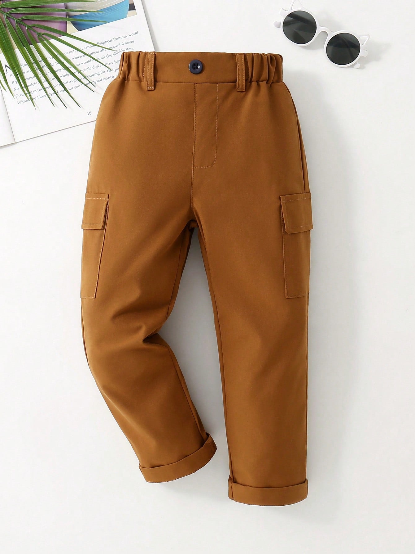 Young Boy Solid Color Casual Elastic Waist Cargo Pants With Comfortable Flip Pockets, Suitable For Daily Wear, Beach Vacation And Summer Parties, Spring/Autumn