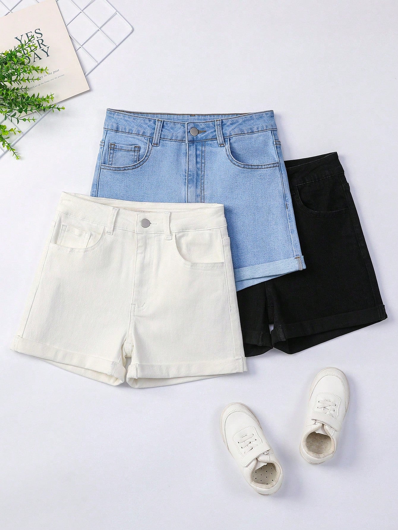 Teen Girl 3-Piece Pocket Elastic Slim Rolled Hem Casual Denim Shorts