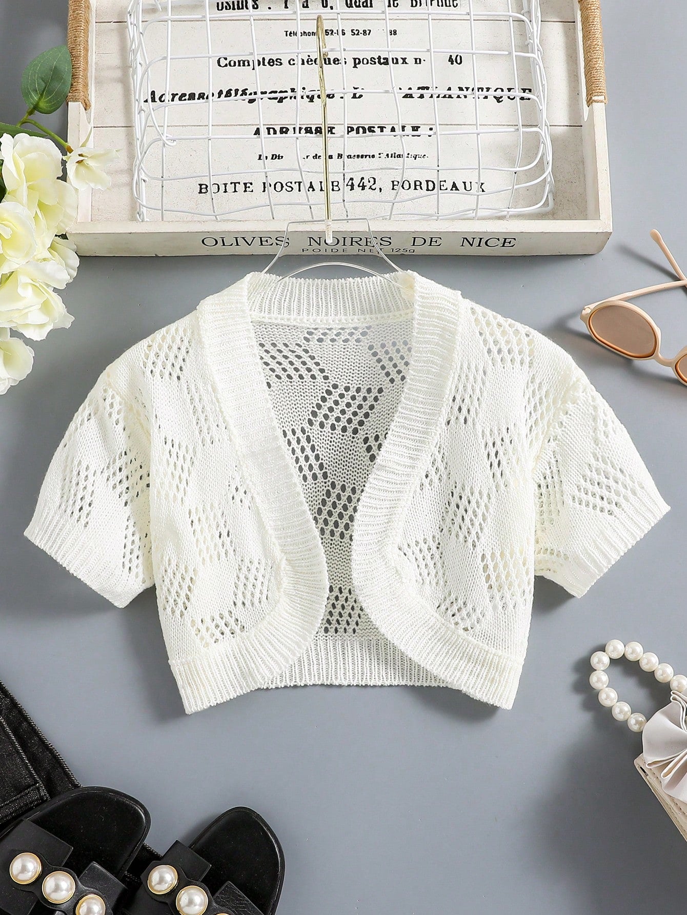 Young Girl Loose Short Sleeve Diamond Shaped Hollow Out Cardigan Sweater