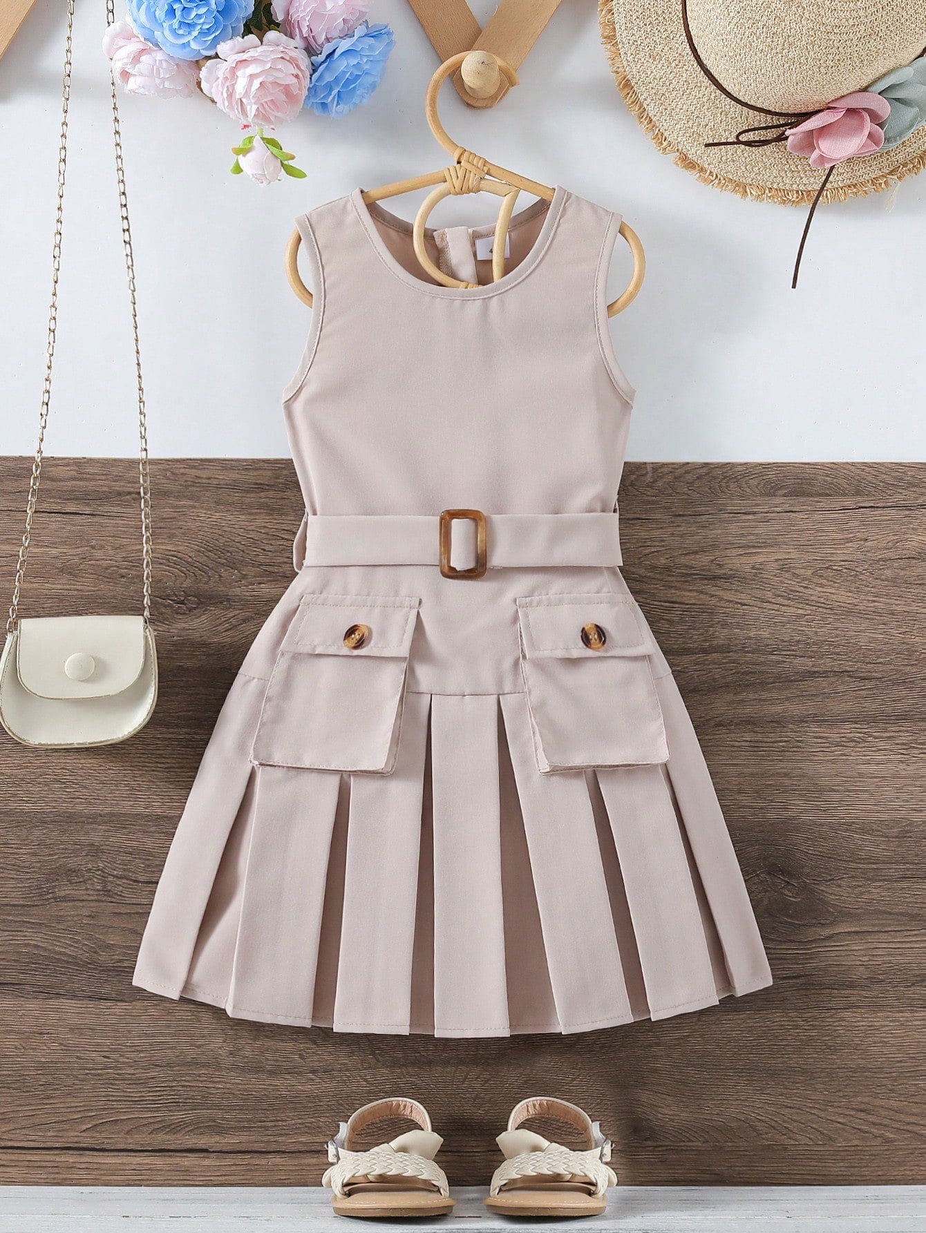 Young Girl Summer Sleeveless Pleated Utility Pocket Casual Dress With Round Neckline