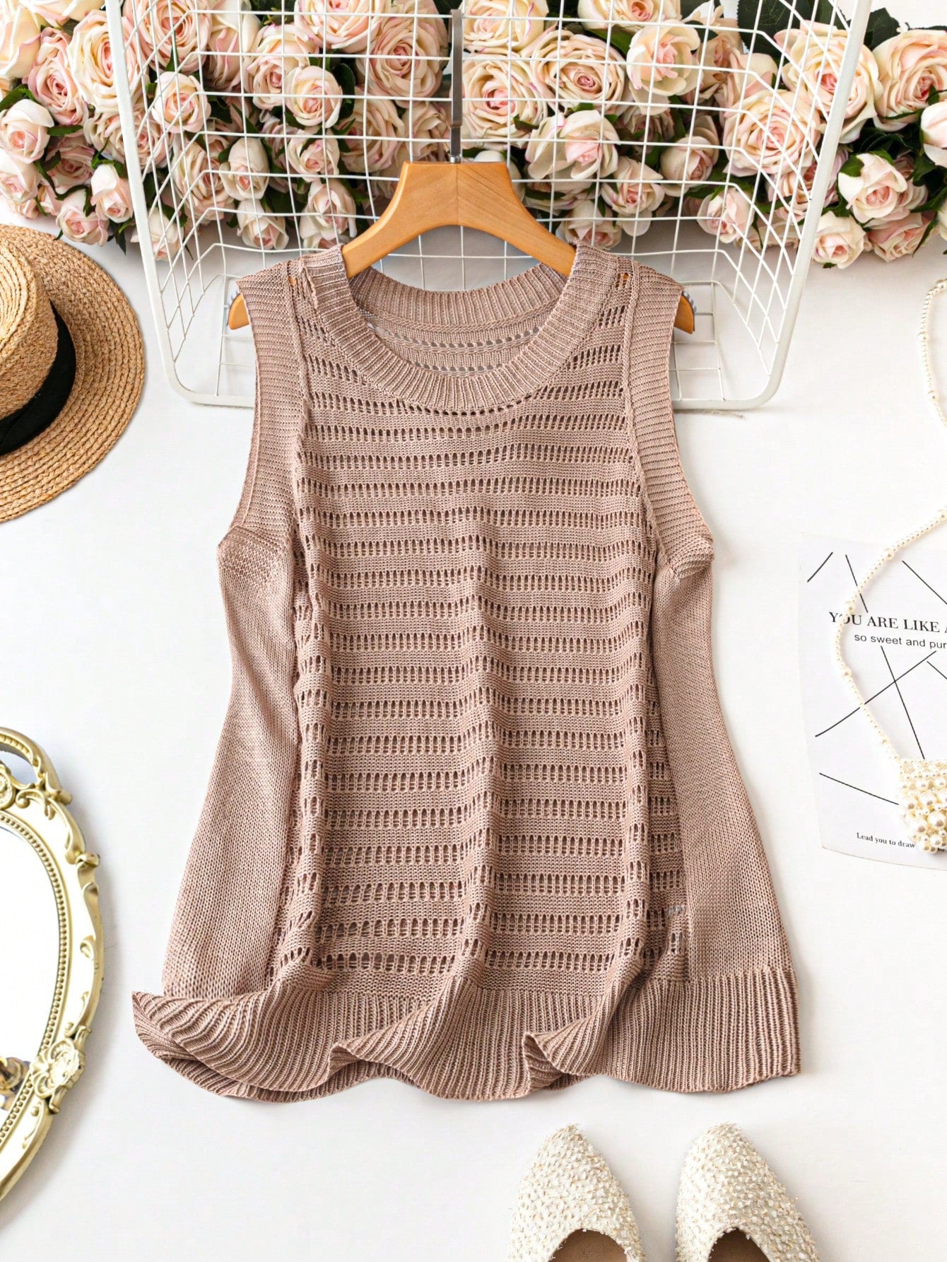 Plus Size Women Solid Color Round Neck Sleeveless Sweater Vest