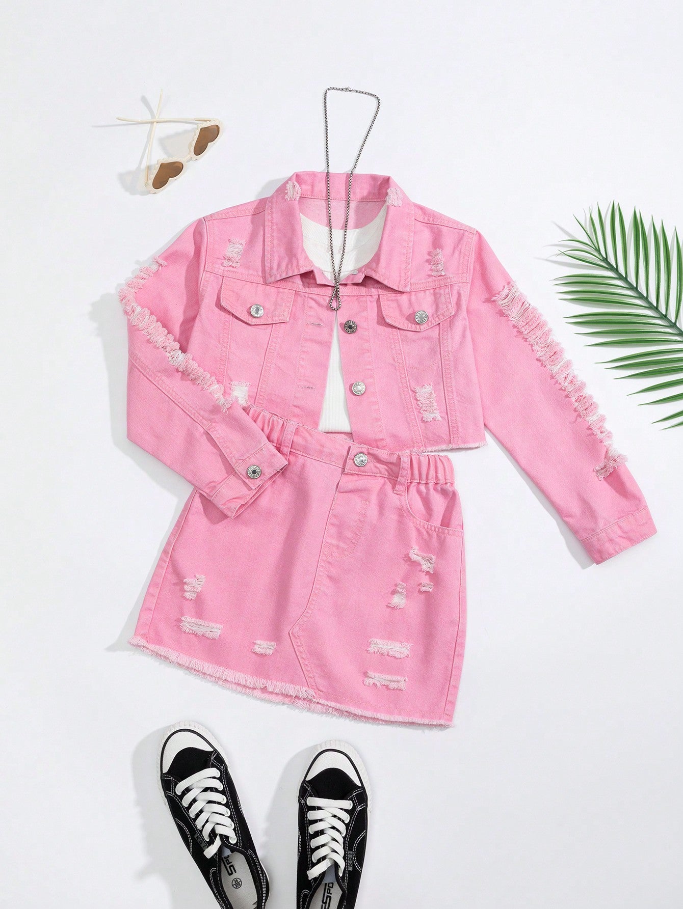 Tween Girl Washed Ripped Fashionable All-Match Denim Jacket And Denim Skirt With Frayed Hem Set