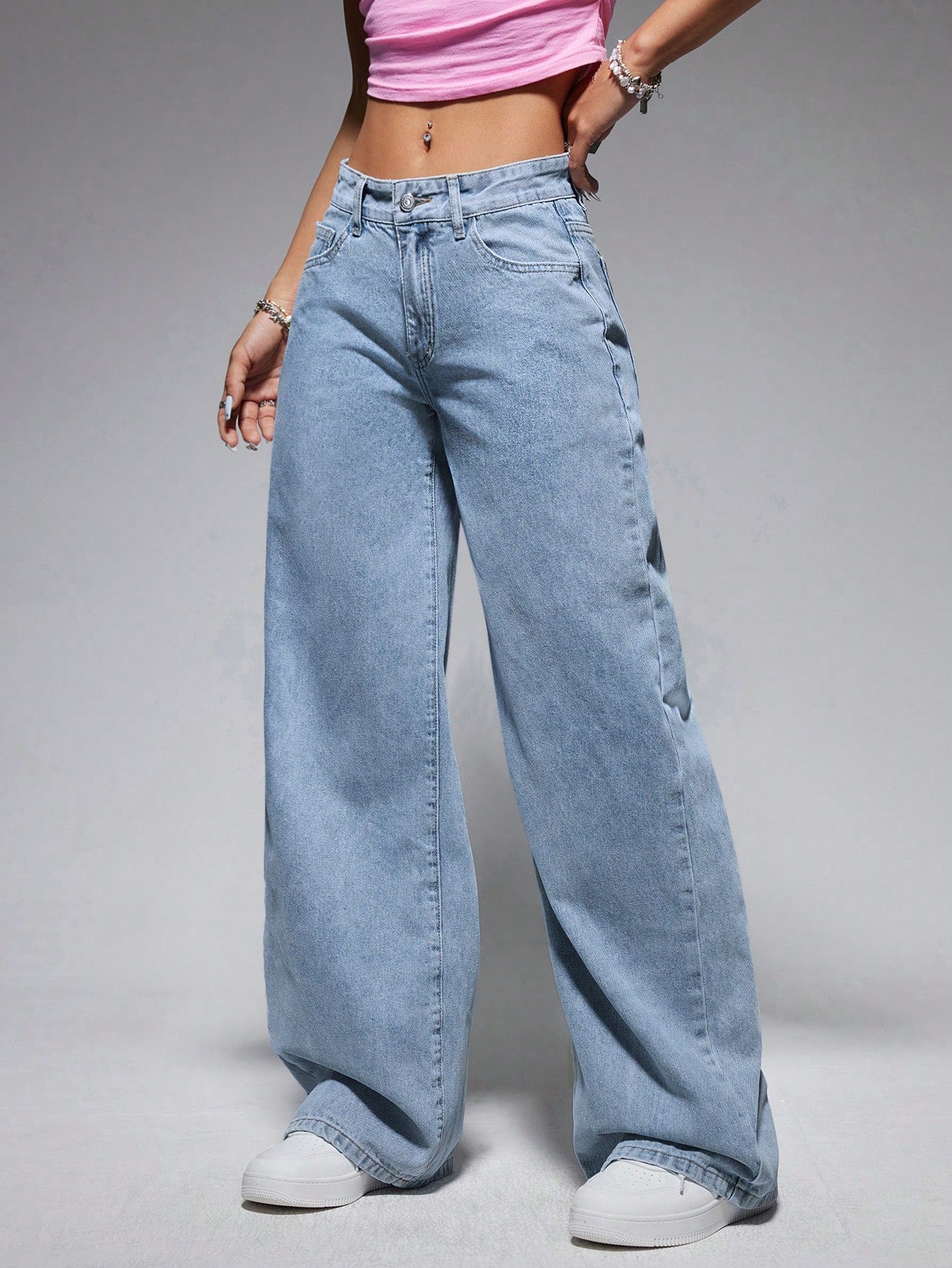 Women's Mid-rise Loose Fit Denim Pants