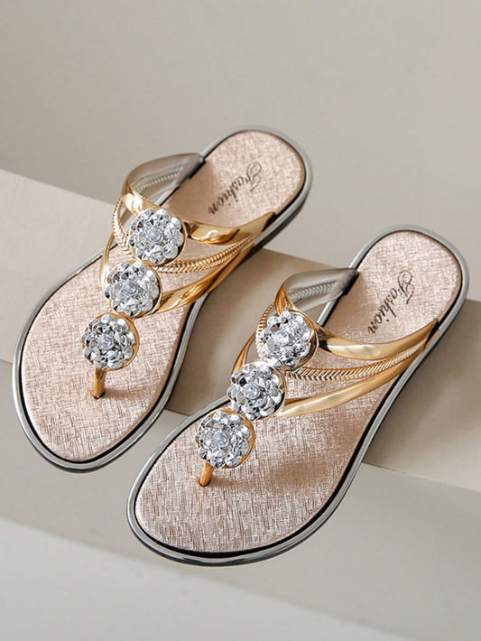 Ladies' Vacation-Style Flip Flops, Three-Flower Design With Sparkling Rhinestones, Open-Toe Casual Flat Beach Sandals