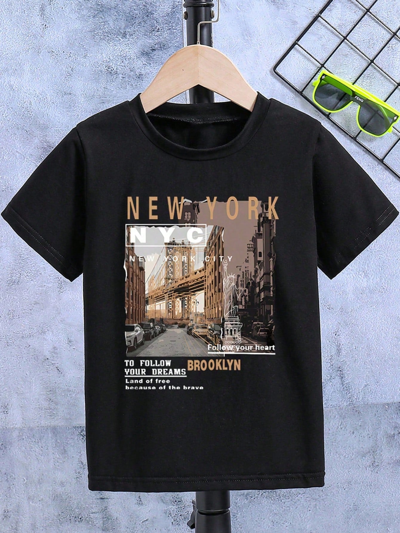 Tween Boy Summer Casual Short Sleeve T-Shirt With Street Scenery And Letter Print