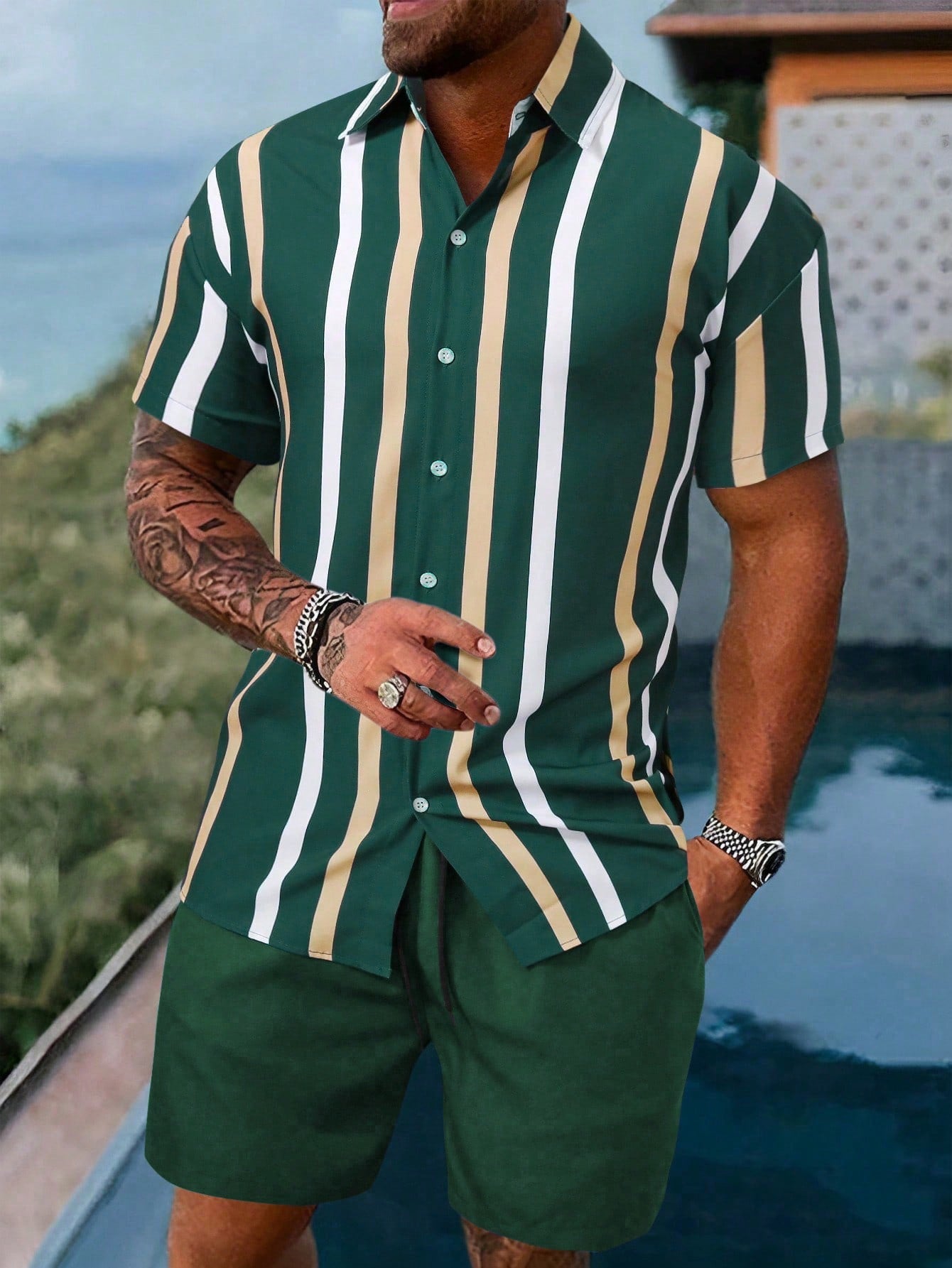 Men Two-Piece Set Of Striped Printed Short-Sleeve Shirt And Solid Color Shorts, Suitable For Summer