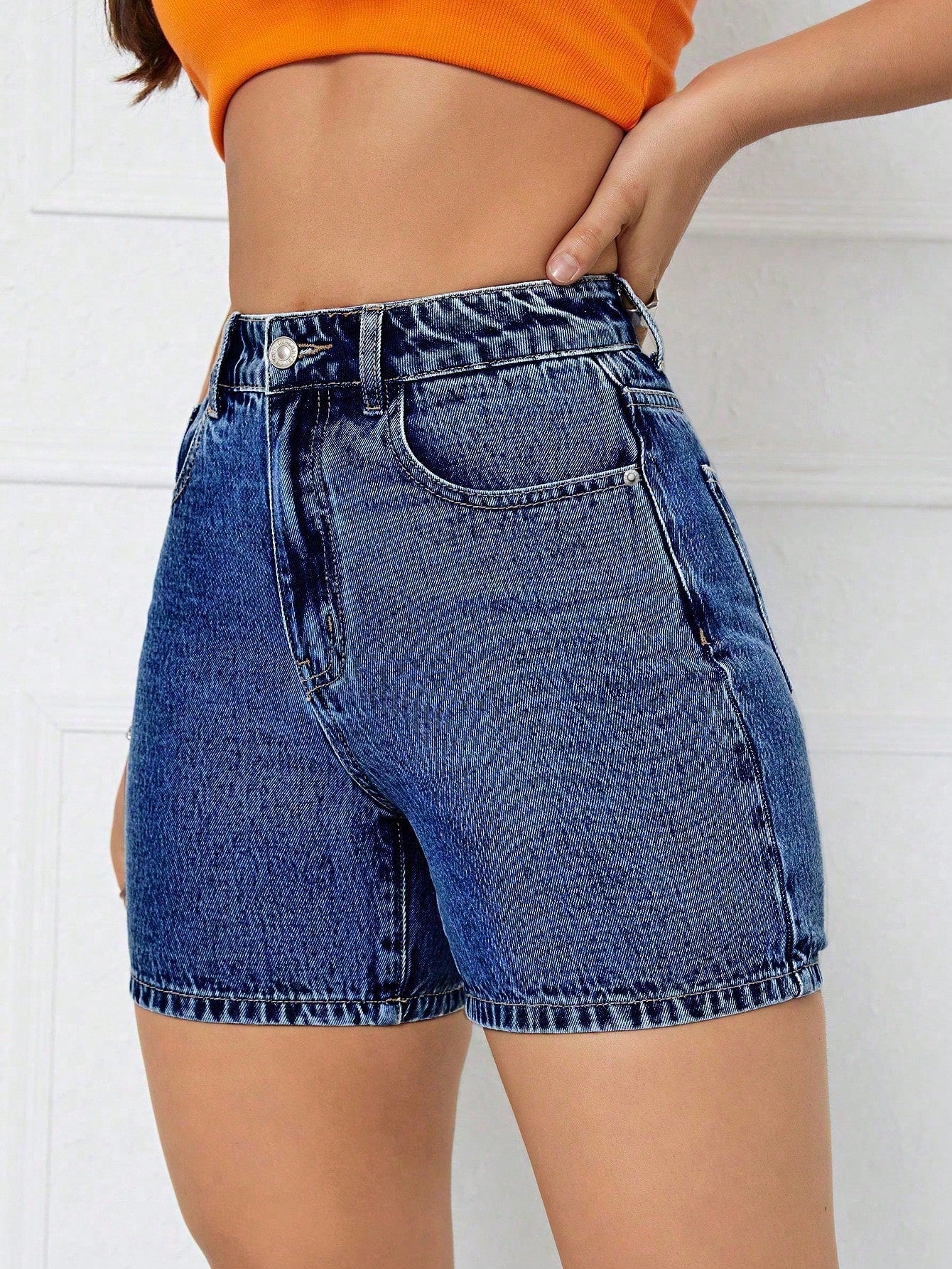 Women's Slim Fit Casual Denim Shorts With Pockets