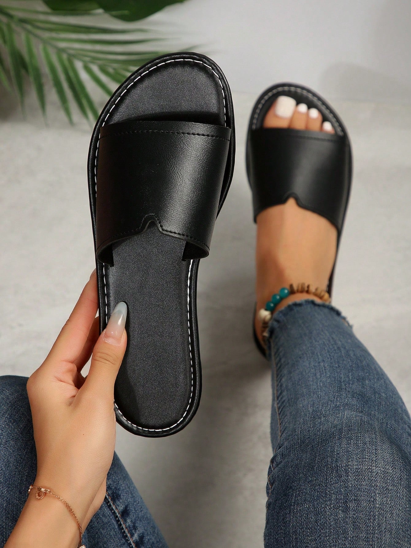 Women Casual Flat Open Toe Anti-Slip Slippers For Outdoor Beach