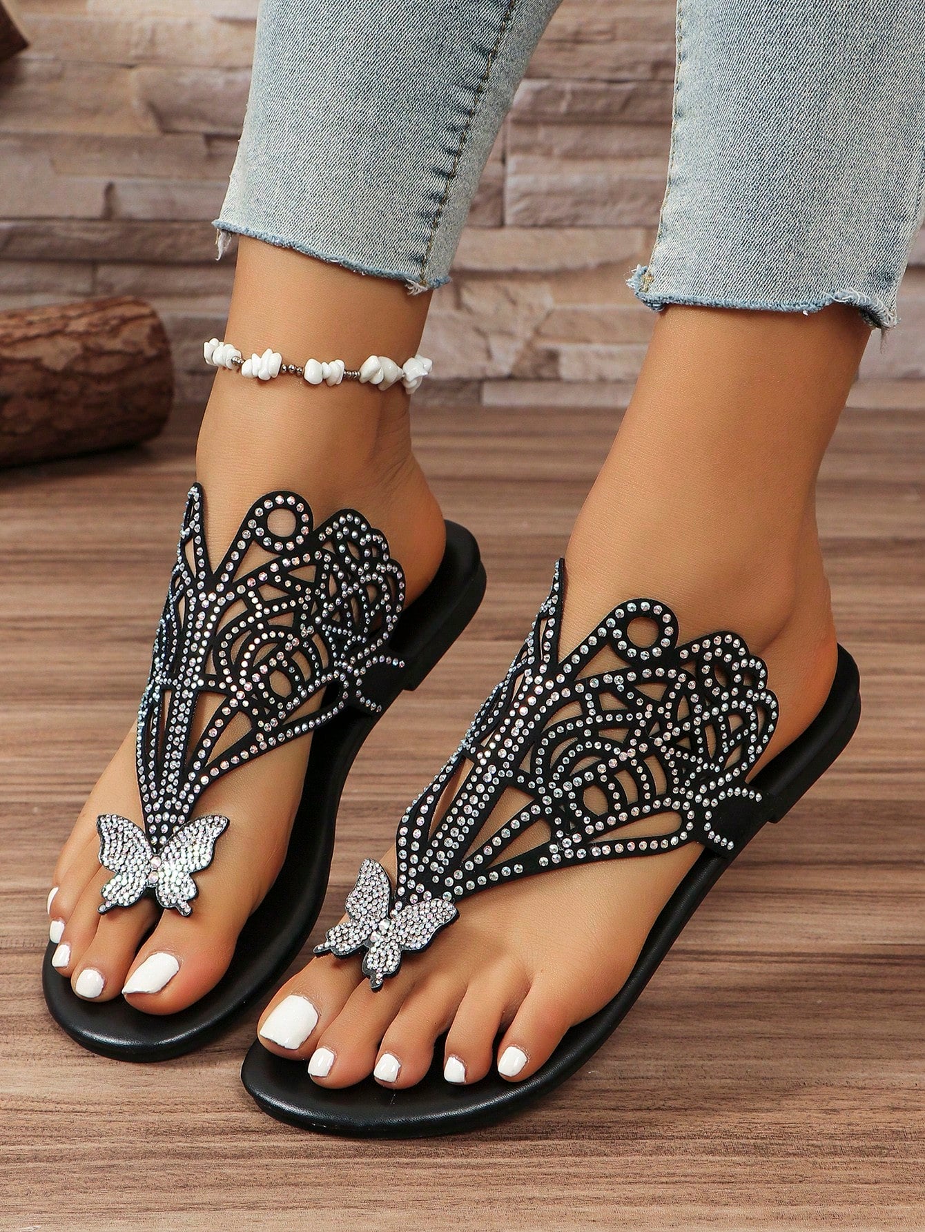 2024 Summer New Arrival Women Genuine Leather Flat Heel Flip Flops Sandals With Rhinestone And Anti-Skid Sole For Outdoor Wear, Available In Large Size