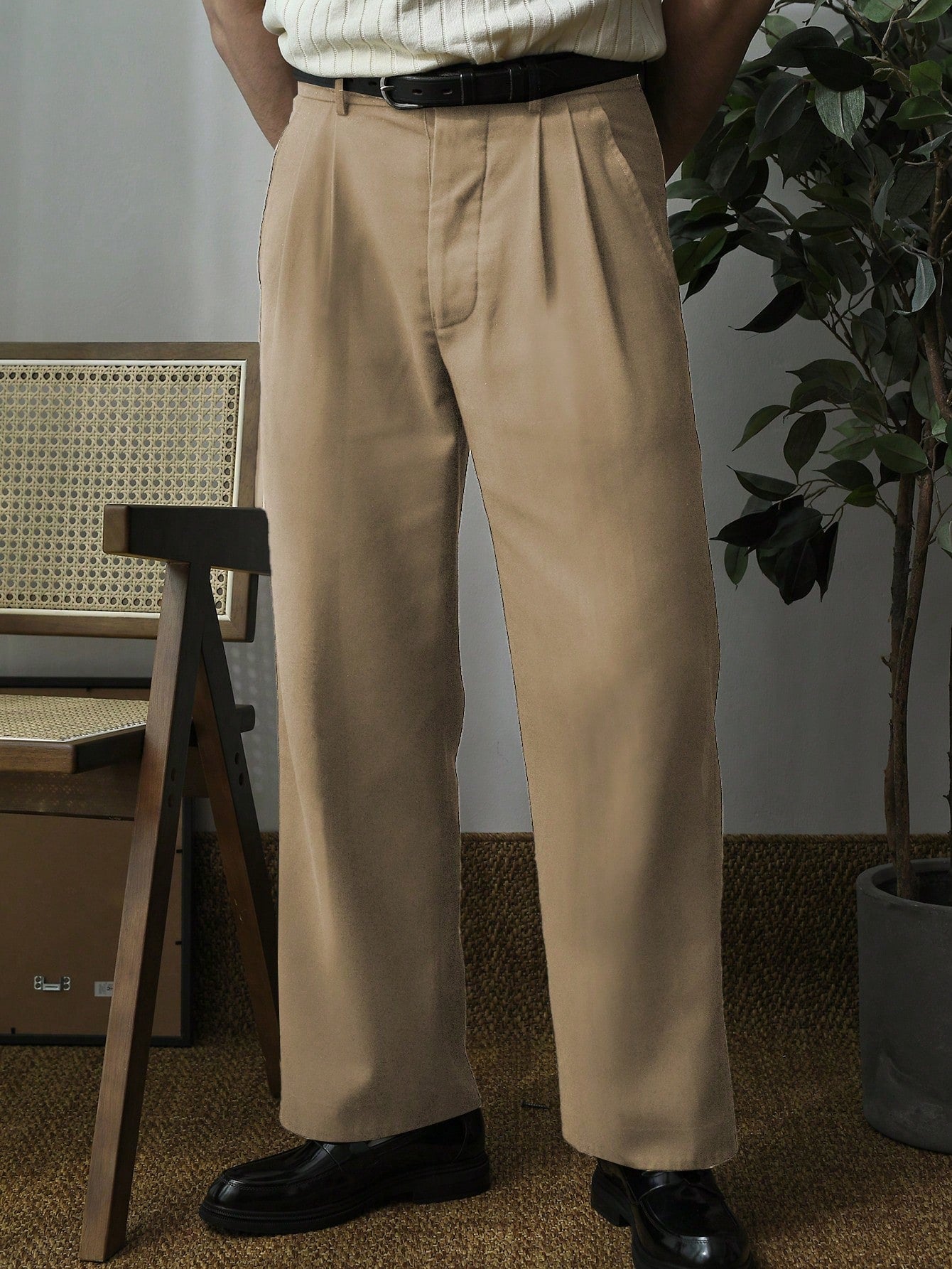 Men's Solid Color Pleated Dress Pants