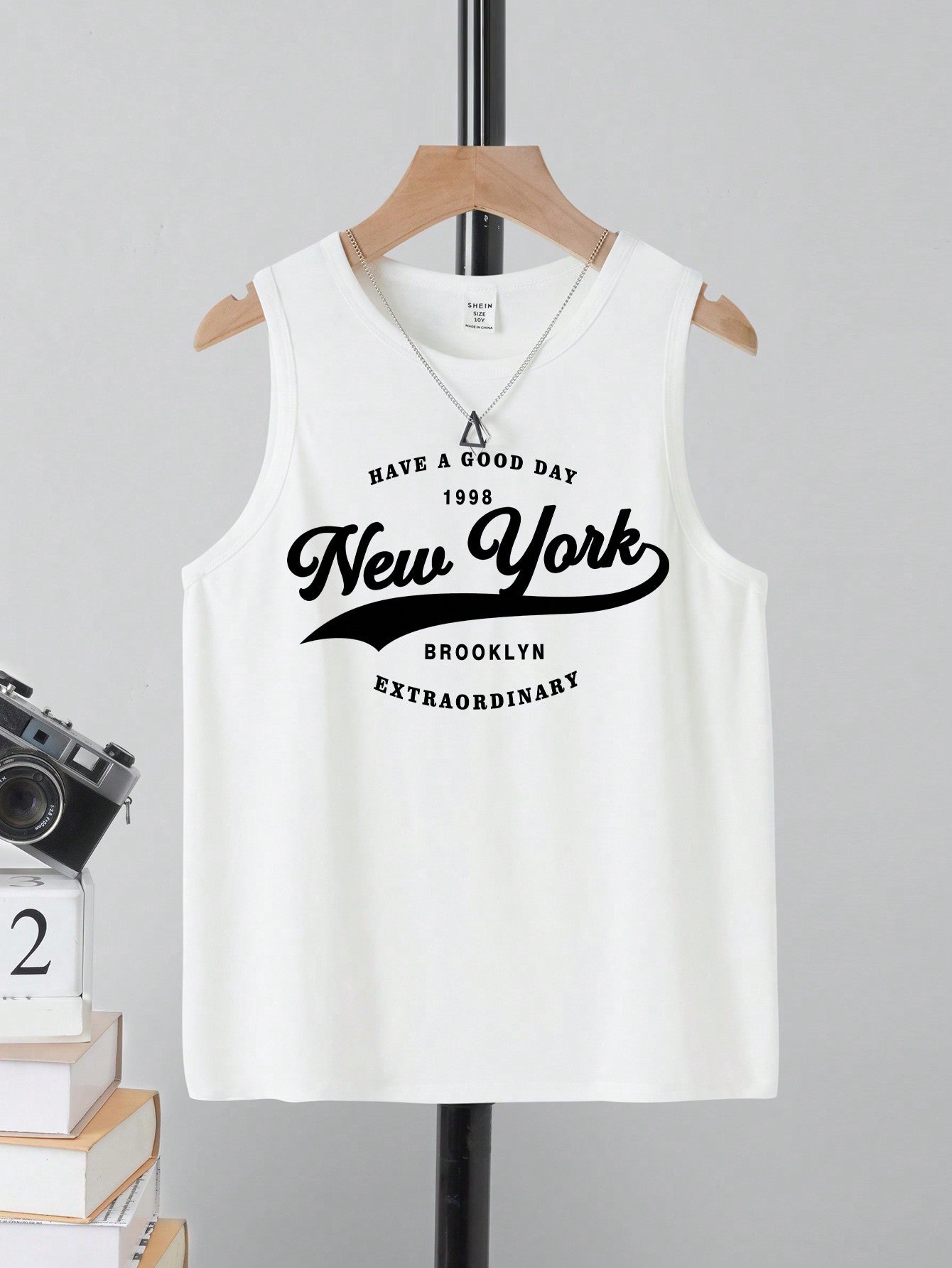 Teen Boy Casual Cartoon Letter Print Sleeveless Tank Top Suitable For Summer