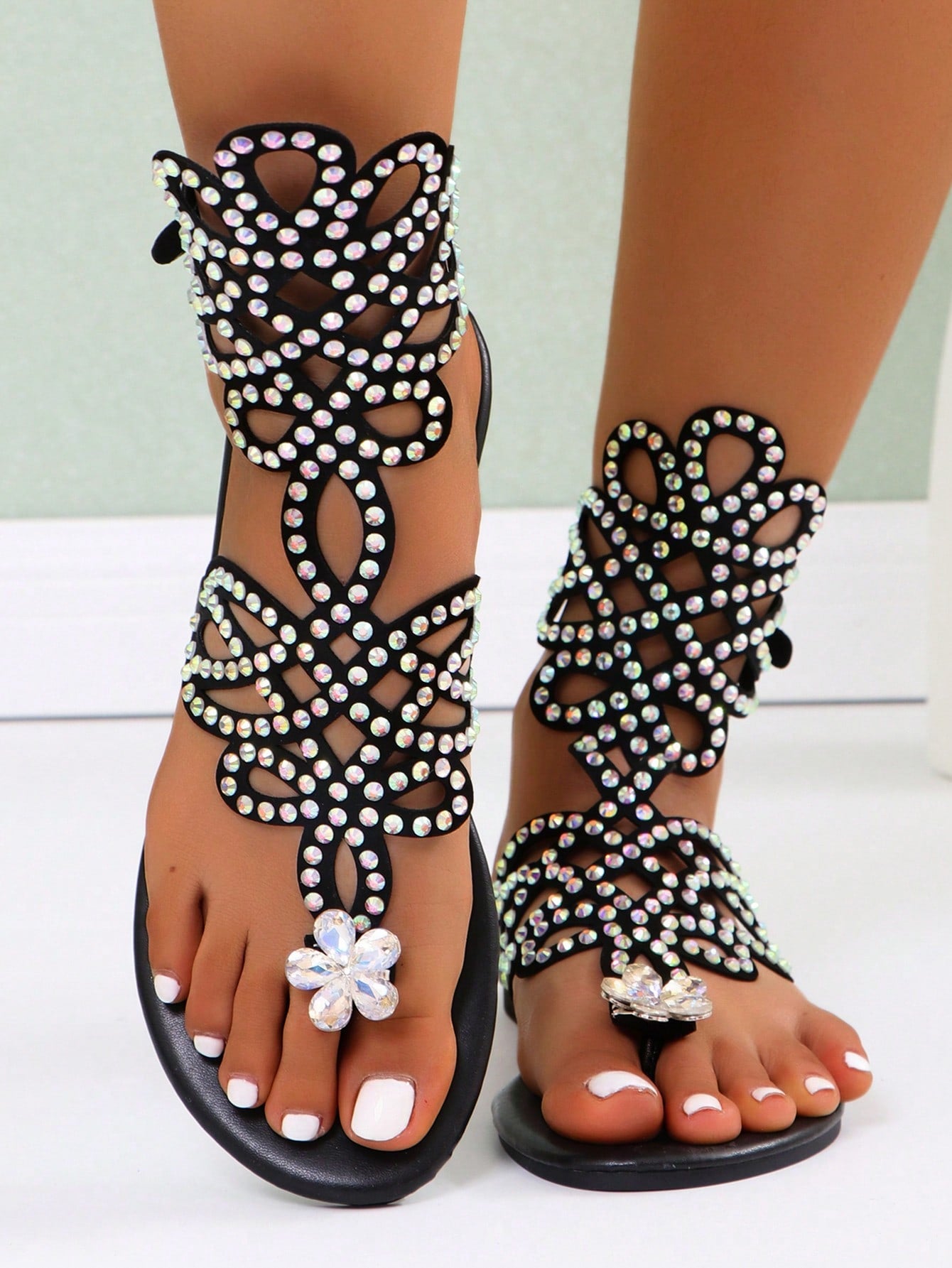 2024 New Cross-Border Popular Beach Wear Sandals With Rhinestone Decoration, Sexy & Comfortable Toe Ring Flat Slippers, Roman Bohemian Style Summer Shoes