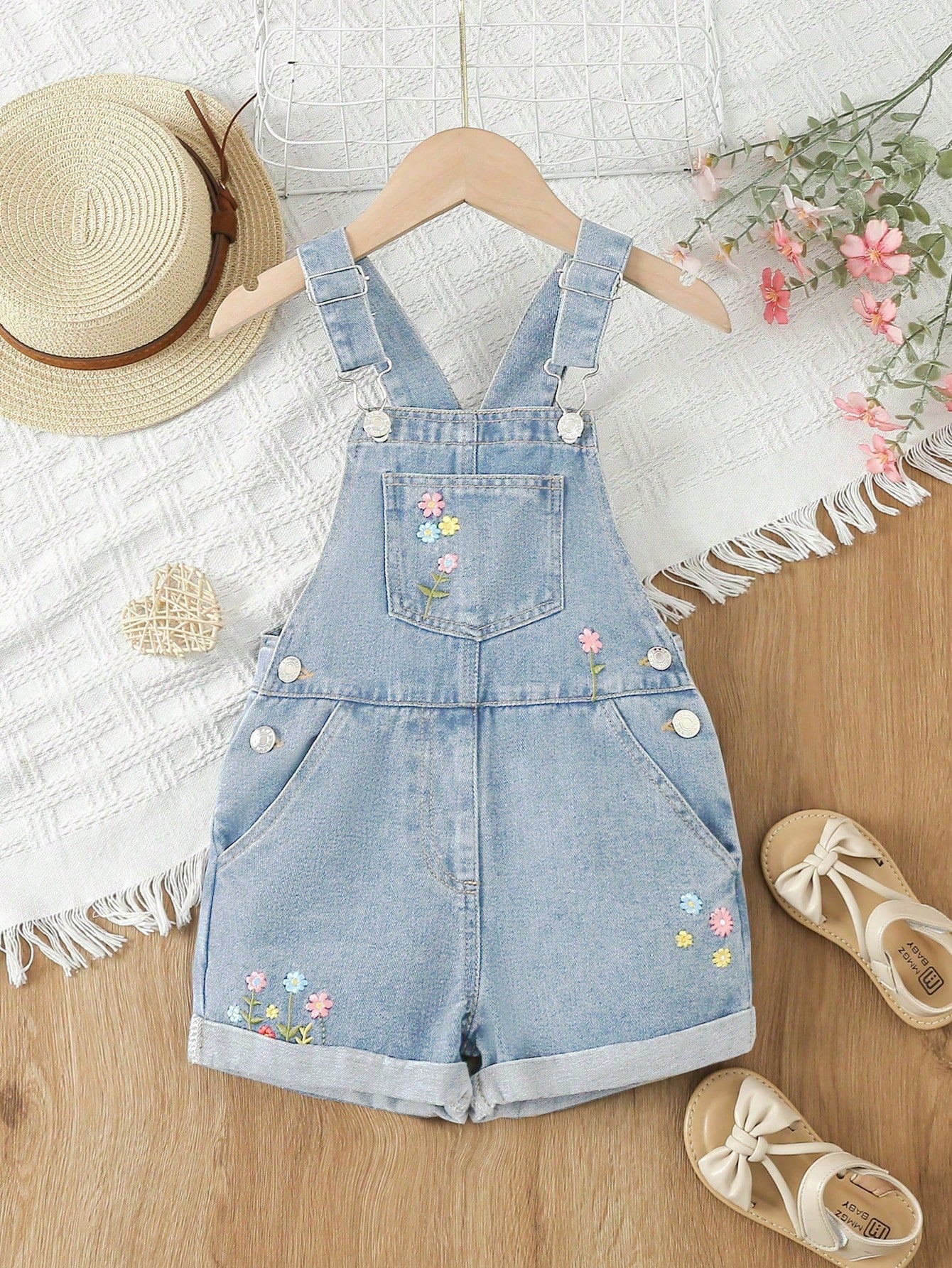 Girls' Sweet Floral Embroidered Denim Overalls Shorts, Daily Wear