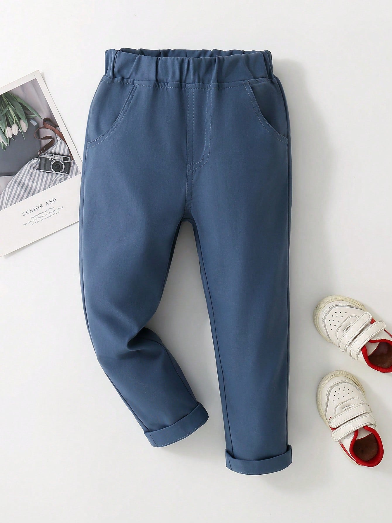 Young Boy Simple Elastic Waist Slant Pocket Tapered Trousers