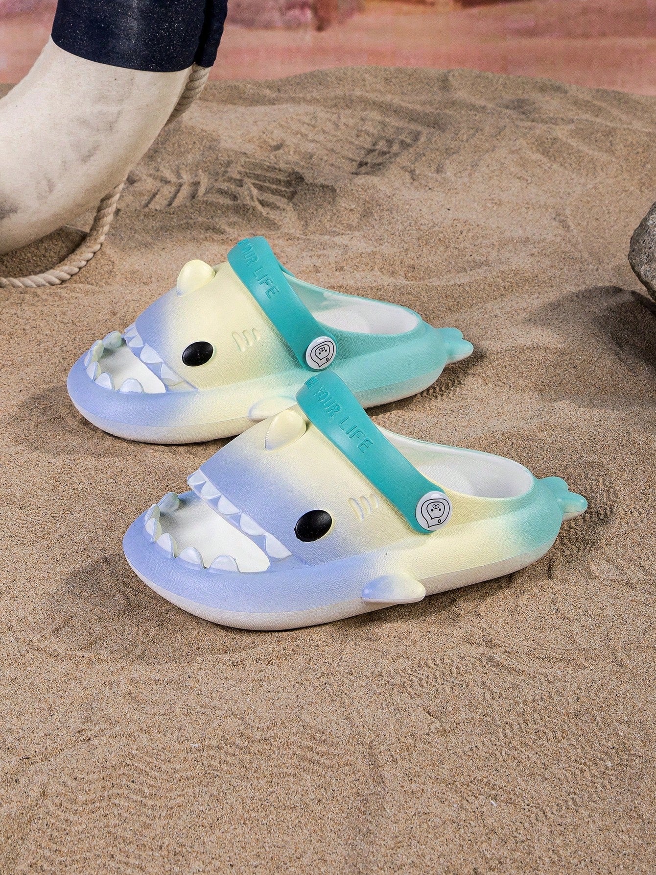 Children Hollow Out Shoes Fashionable Cartoon Shark Slippers Non-Slip EVA High-Elasticity Garden Shoes Beach Sandals Rainbow Colorblock Sandals