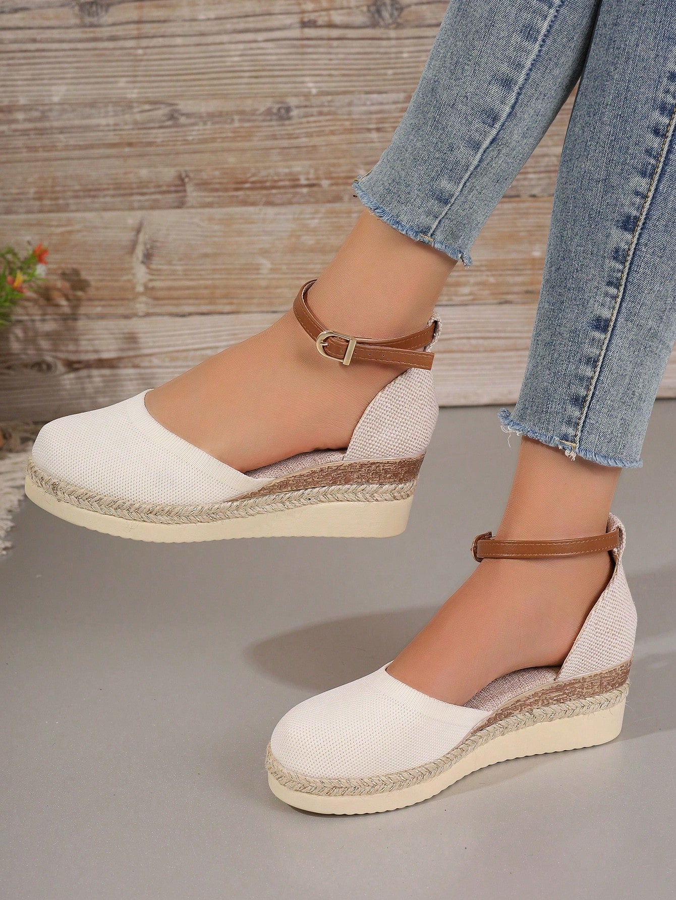 Women Latest Plus-Size Knitting Breathable Fashionable Simple Solid Color Closed Toe Lightweight Straw Soles Elegant Wedge Heel & Thick Bottom Shoes