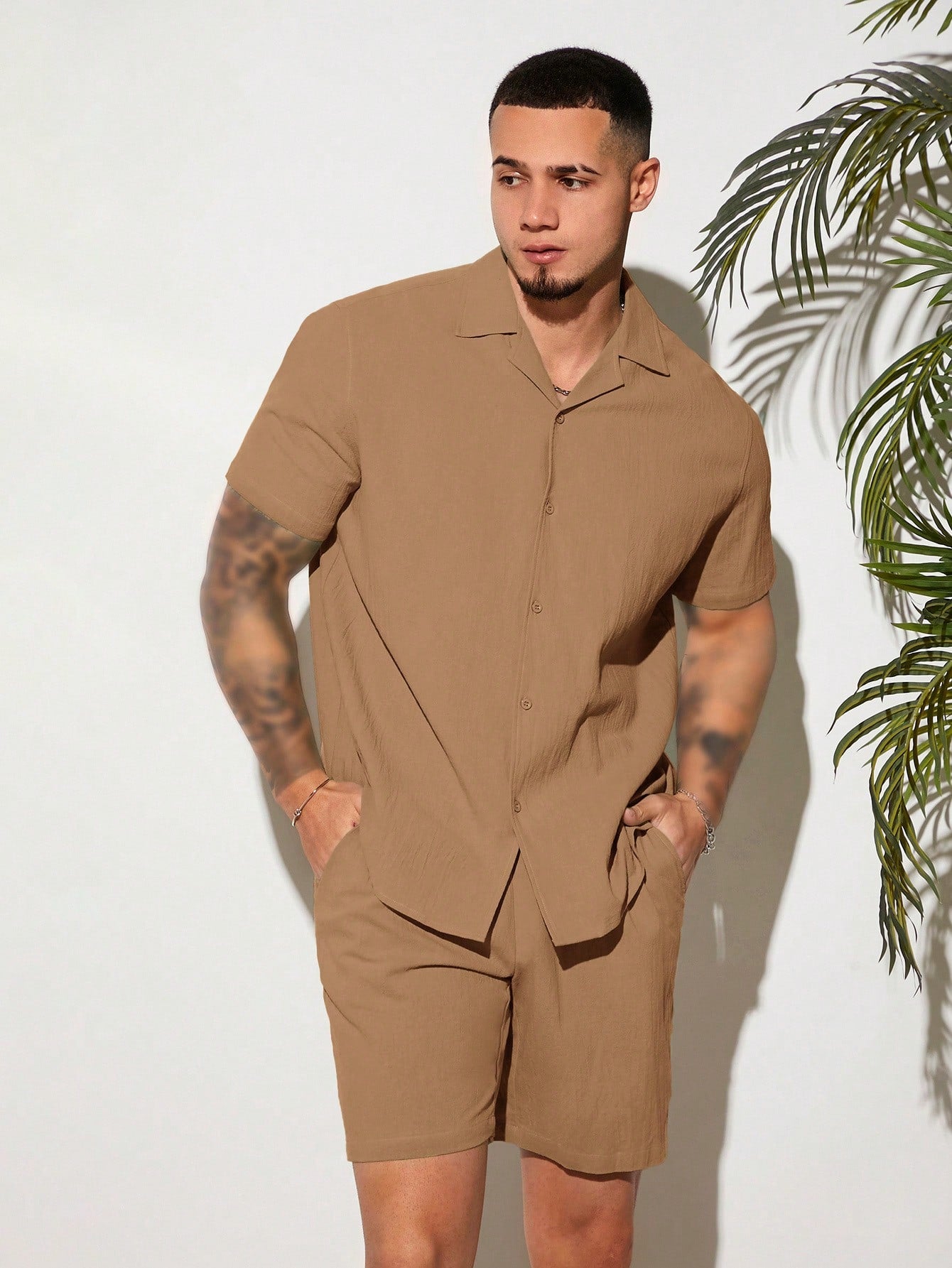 Loose Fit Men's Solid Color Button Front Shirt & Shorts Set