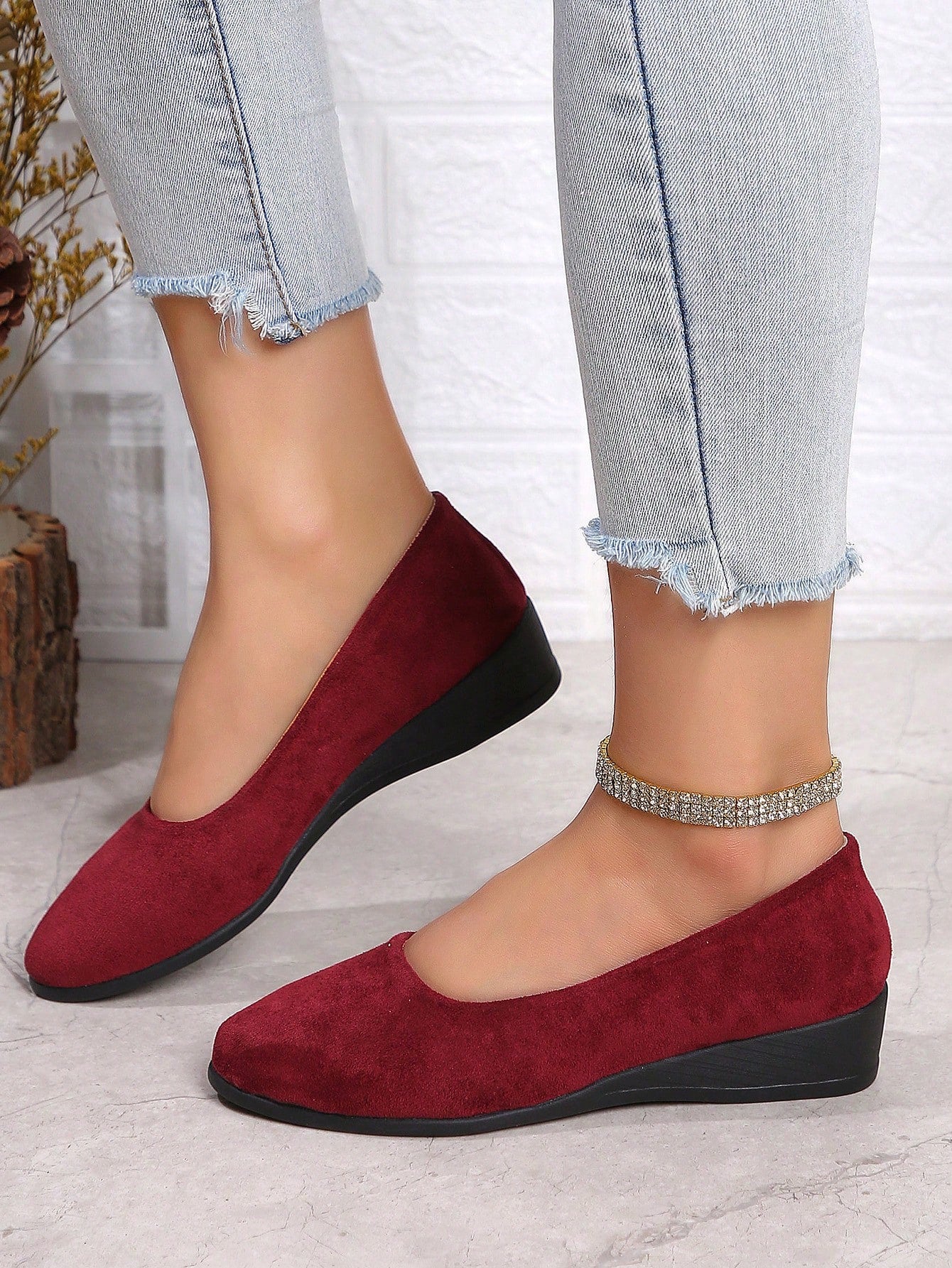 Spring And Autumn Women Burgundy Height Increasing Shoes, New Seasonal Platform High Heels, Fashionable And Attractive Shoes, Mom Shoes