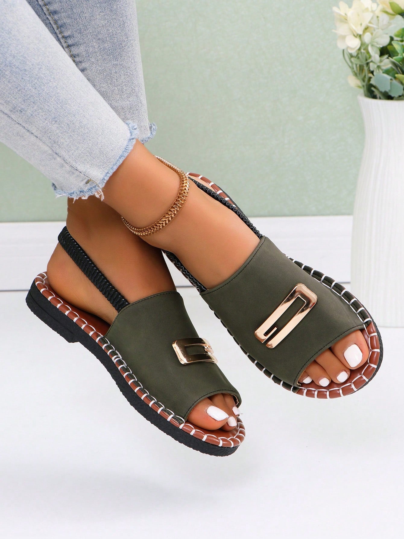 Women Flat Sandals Buckle Elastic Ladies White Open Toe Flat Slipper Plain Slides Anti-Slip, Suitable For Indoor And Outdoor