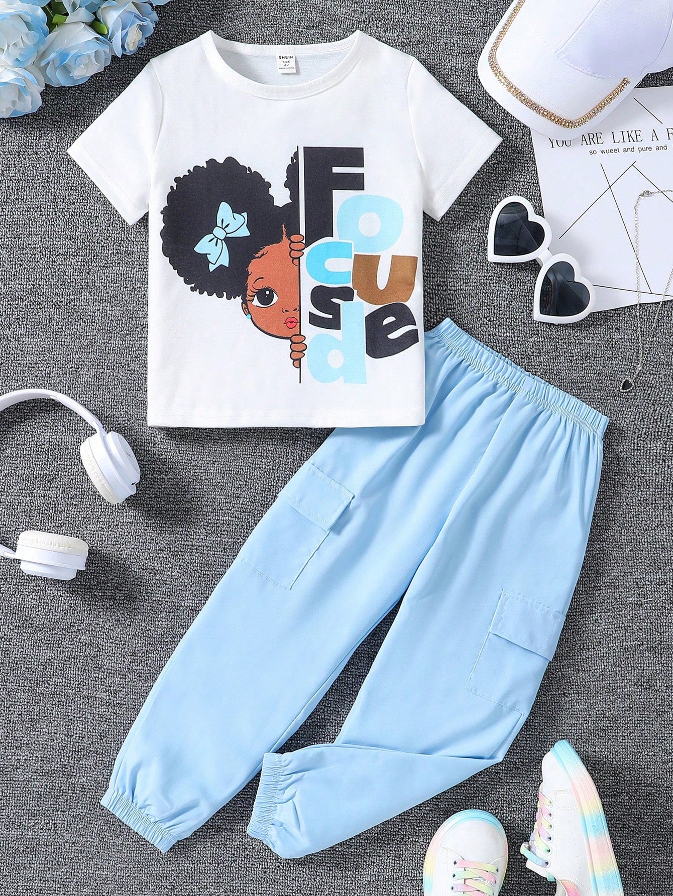 Young Girl Summer Short Sleeve T-Shirt And Cargo Pants Casual Two-Piece Set With Letter And Cartoon Print