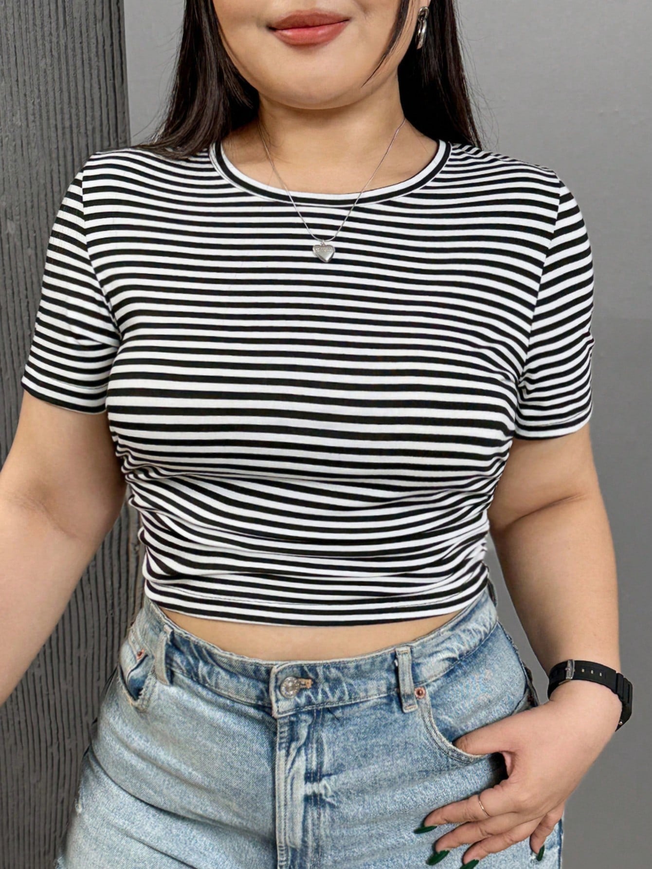 Plus Solid Crop Tee White Baby Tee