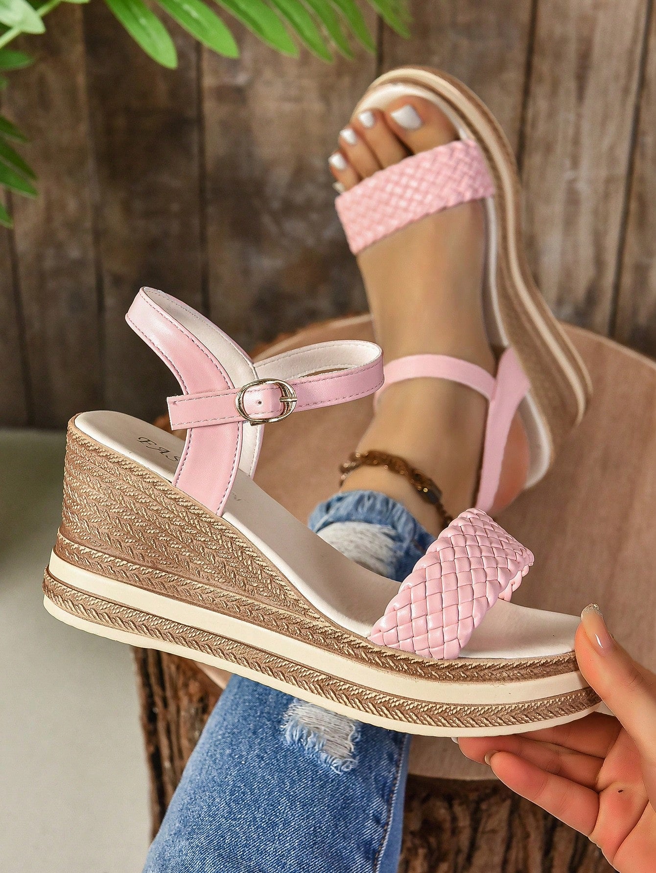 Women Fashionable Pink Bohemian Style Vacation Wind All-Match Anti-Abrasion Rope Bottom Woven Strap Women Wedge Platform Sandals