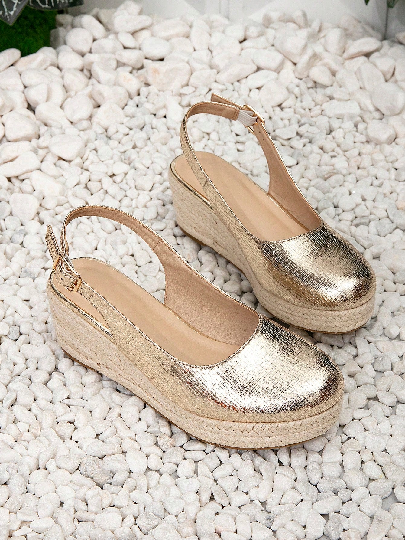 Women Metallic Embossed Woven Bottom Wedge Sandals With Back Strap For Beach Vacation