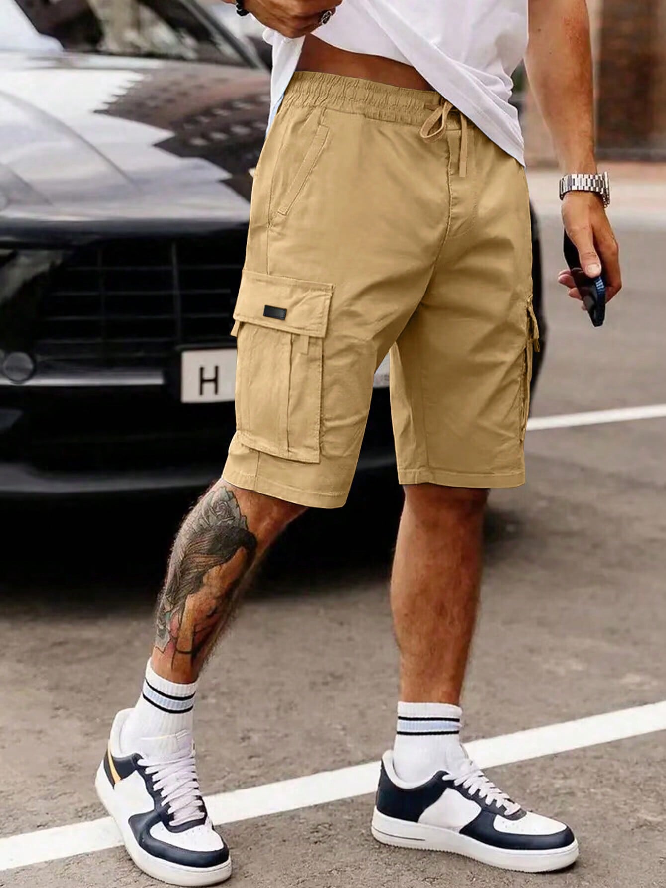 Men's Loose Fit Drawstring Waist Flip Pocket Cargo Shorts