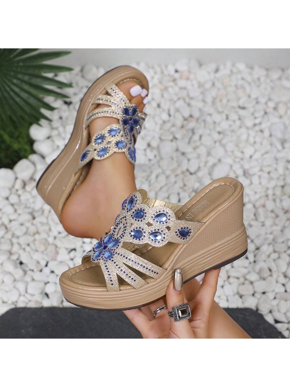 New Style Women Wedge Platform Slipper With Hollow Out Design And Rhinestone Embellishment