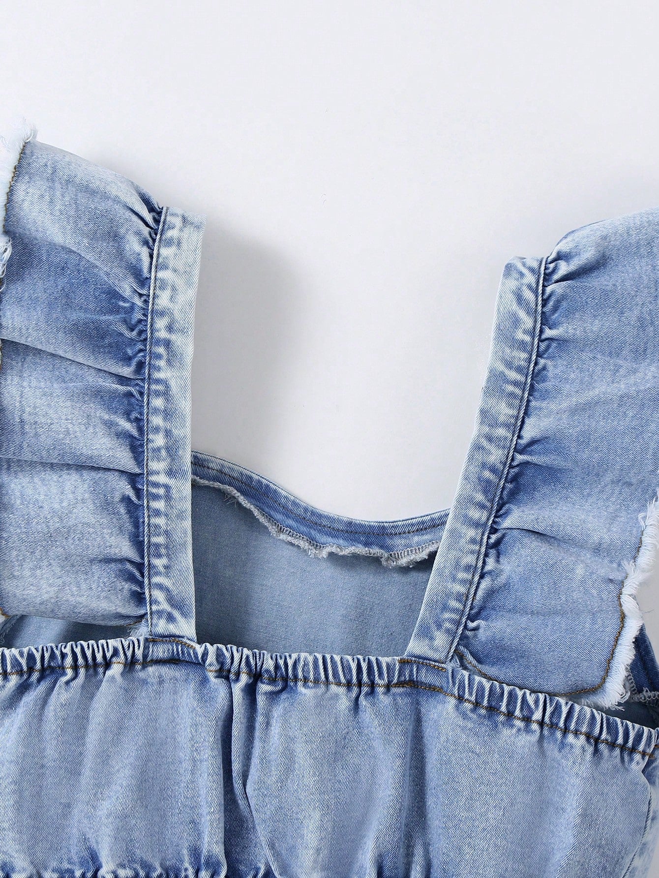 Teen Girl Casual And Fresh Short Cropped Denim Top With Ruffled Hem For Spring And Summer