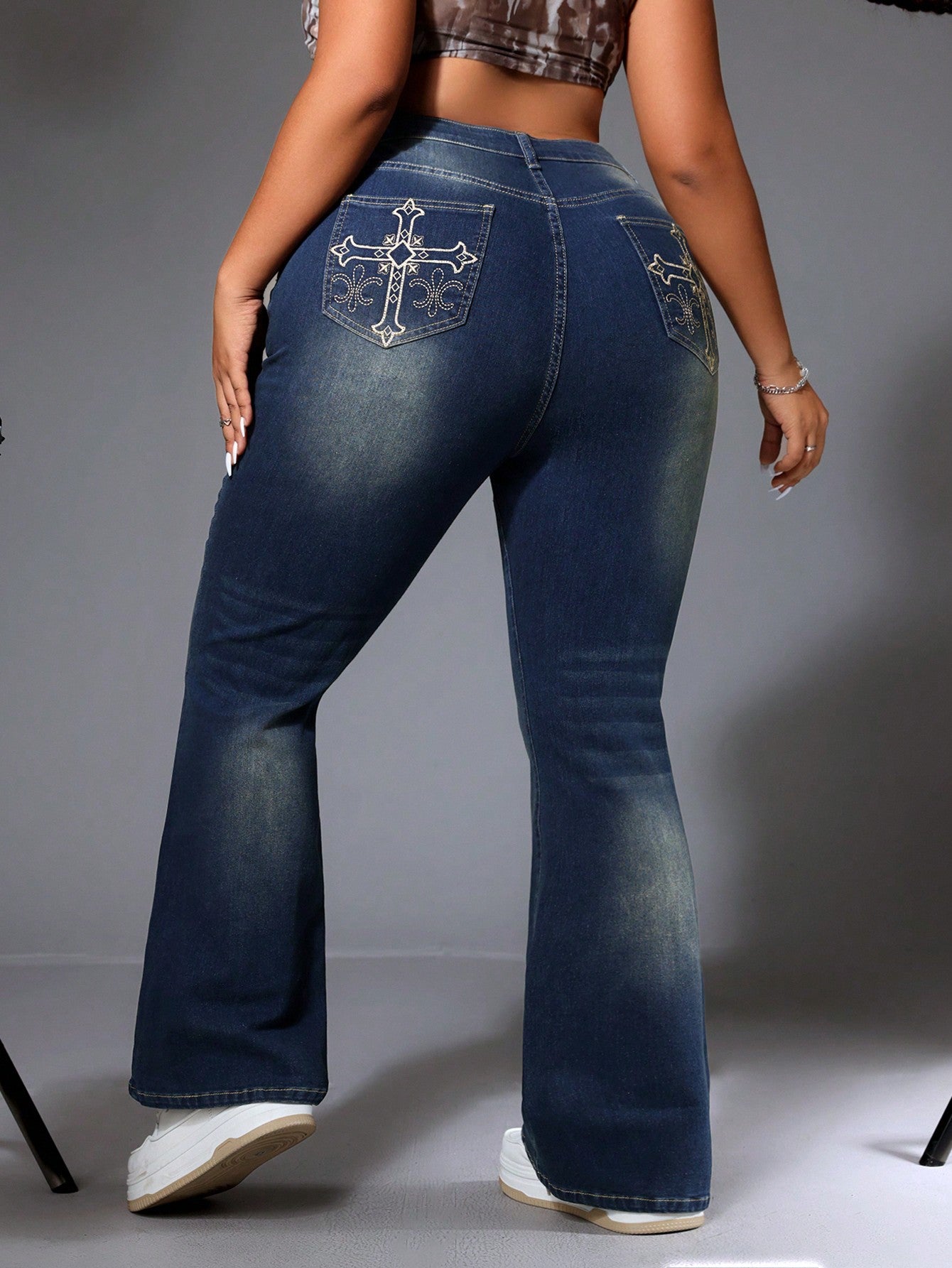 Plus Size Washed Cross Embroidery Flared Jeans